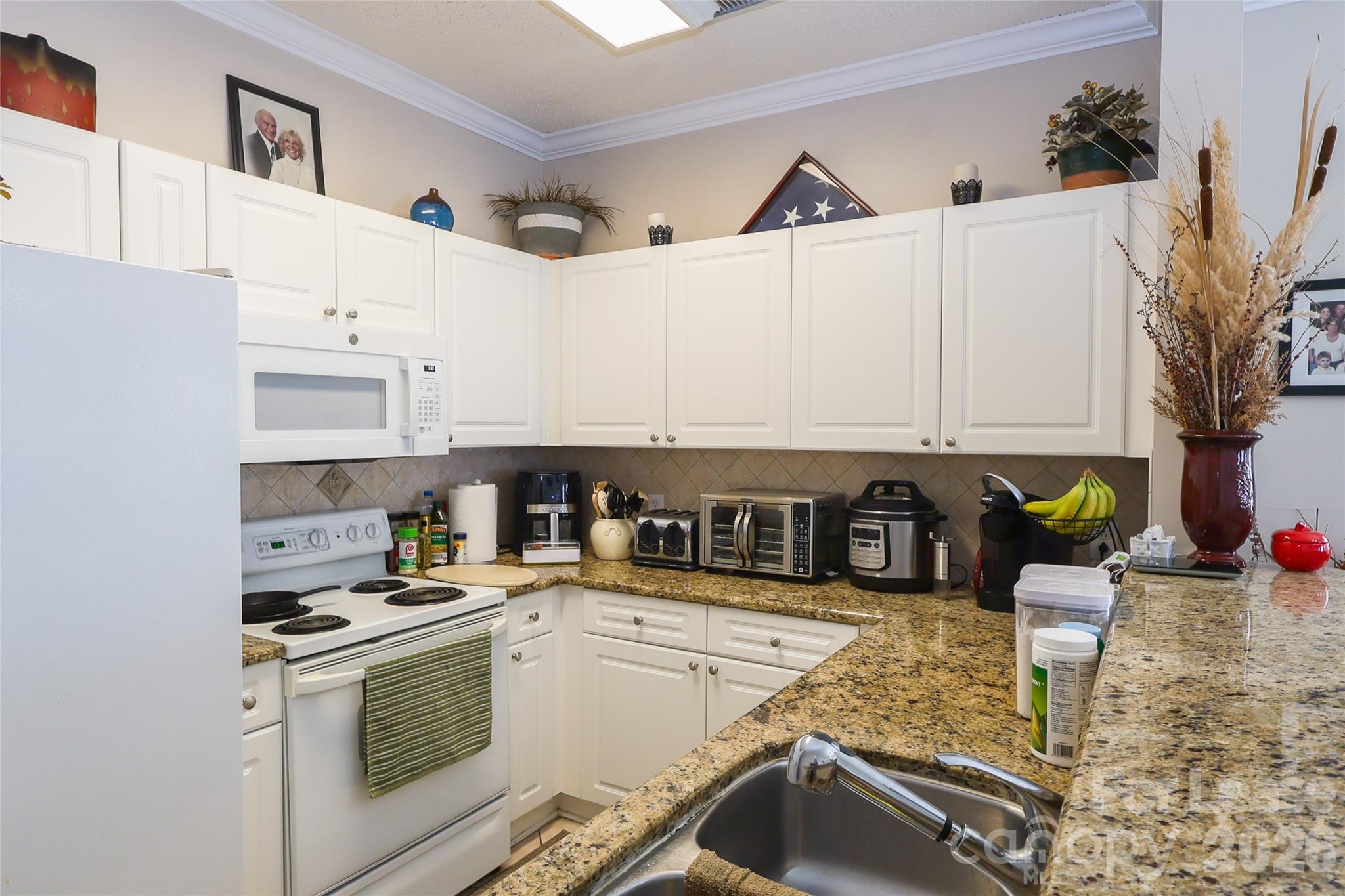 18816 Nautical Drive Property Photo 8