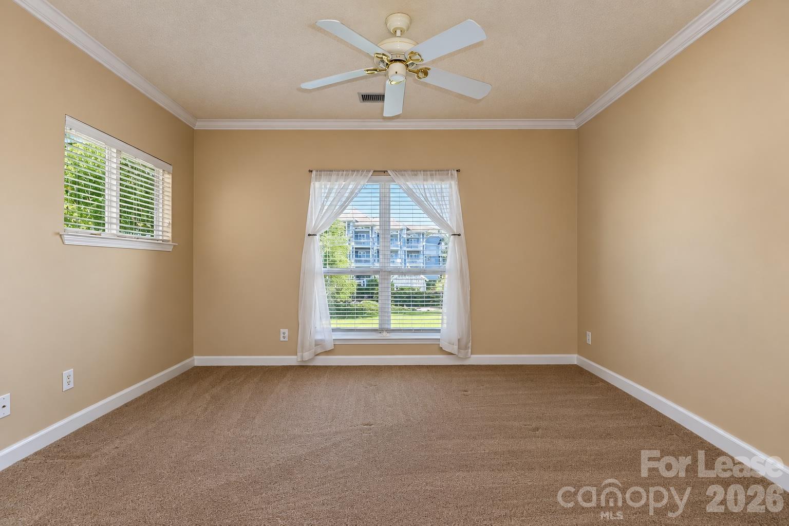 18816 Nautical Drive Property Photo 9