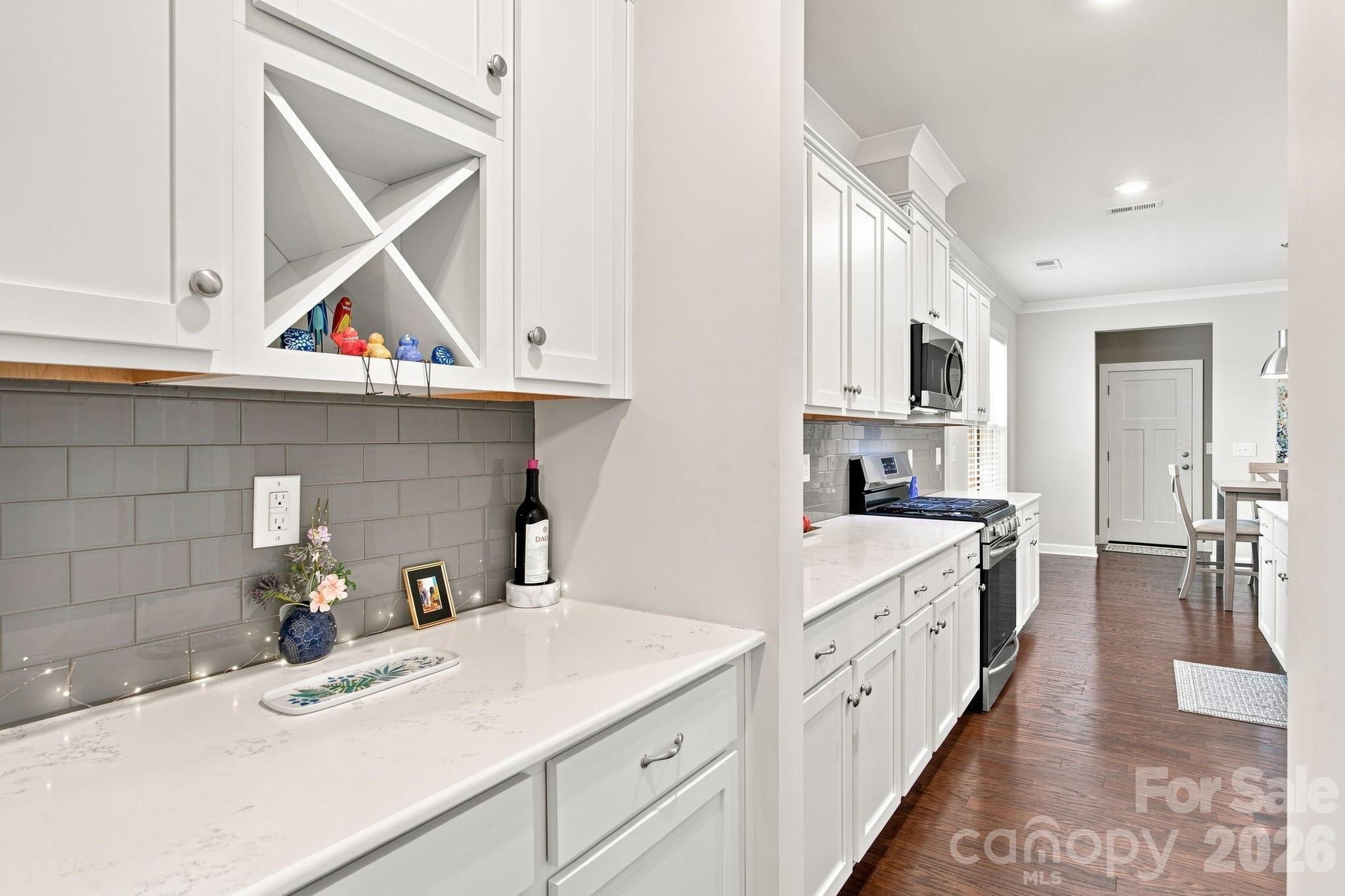 11644 Westbranch Parkway Property Photo 10