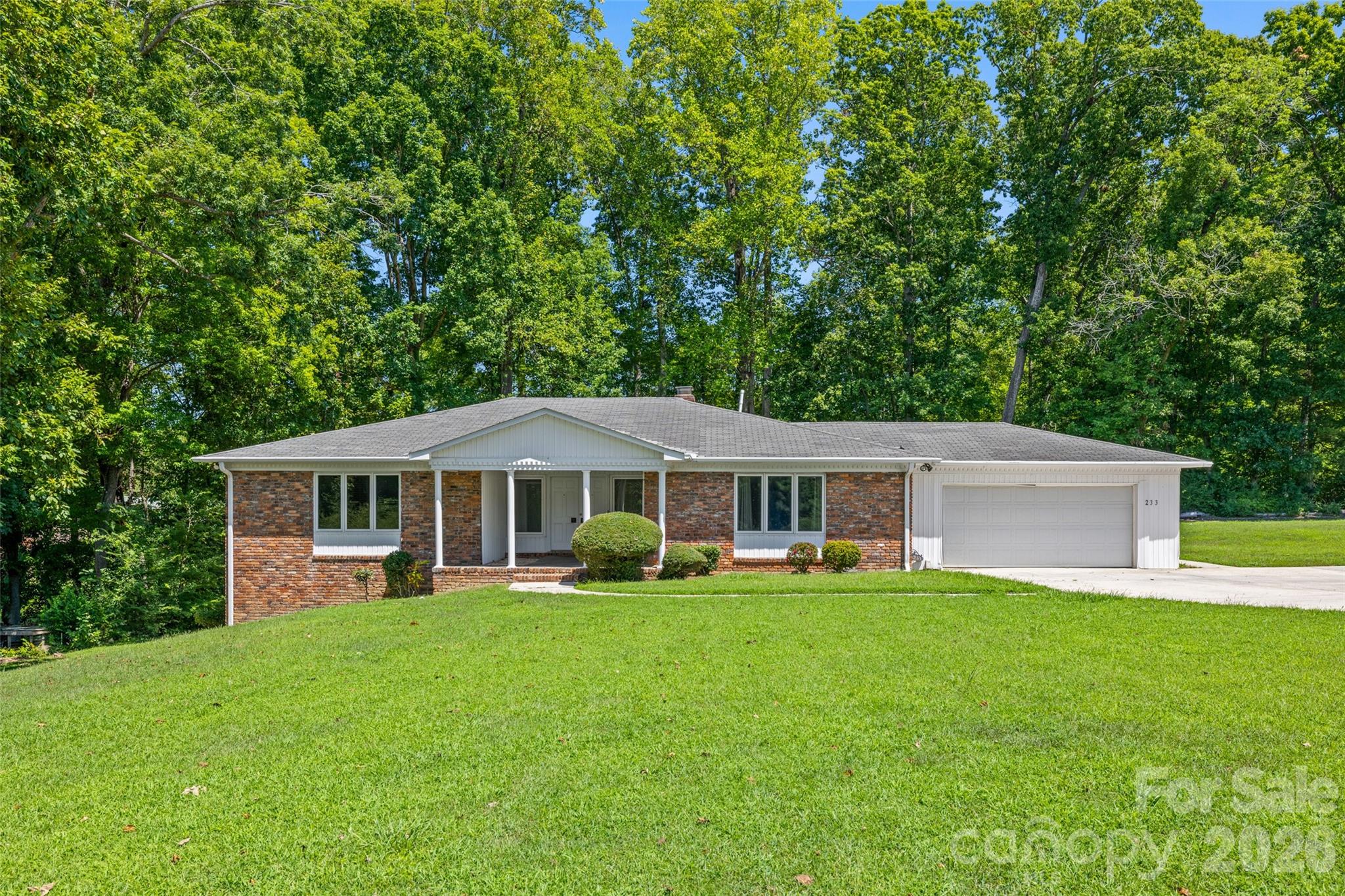 233 Laburn Avenue Property Photo 1