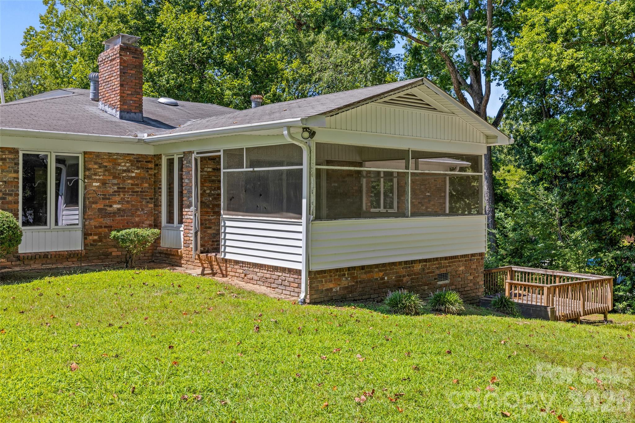 233 Laburn Avenue Property Photo 5