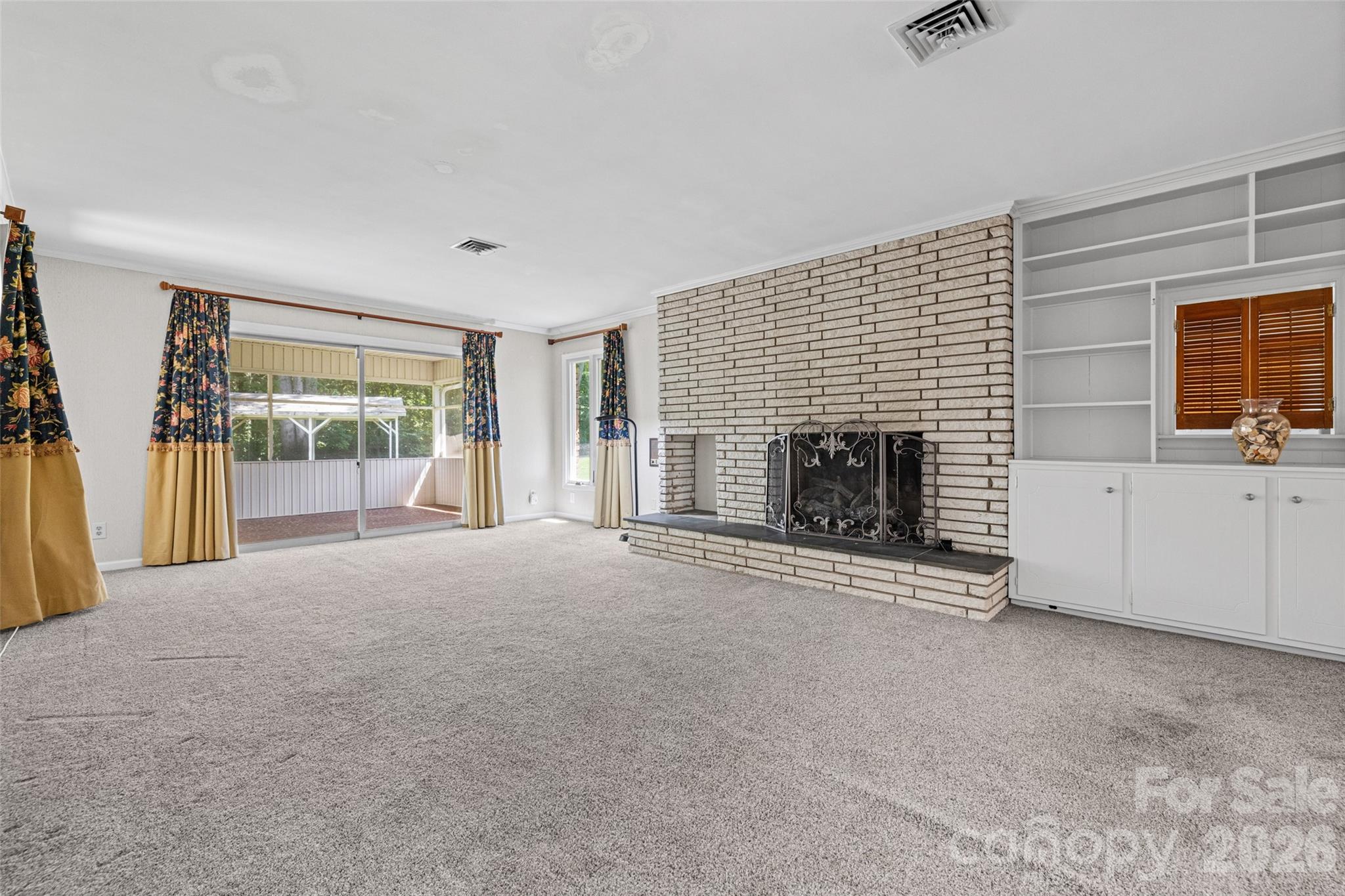 233 Laburn Avenue Property Photo 10