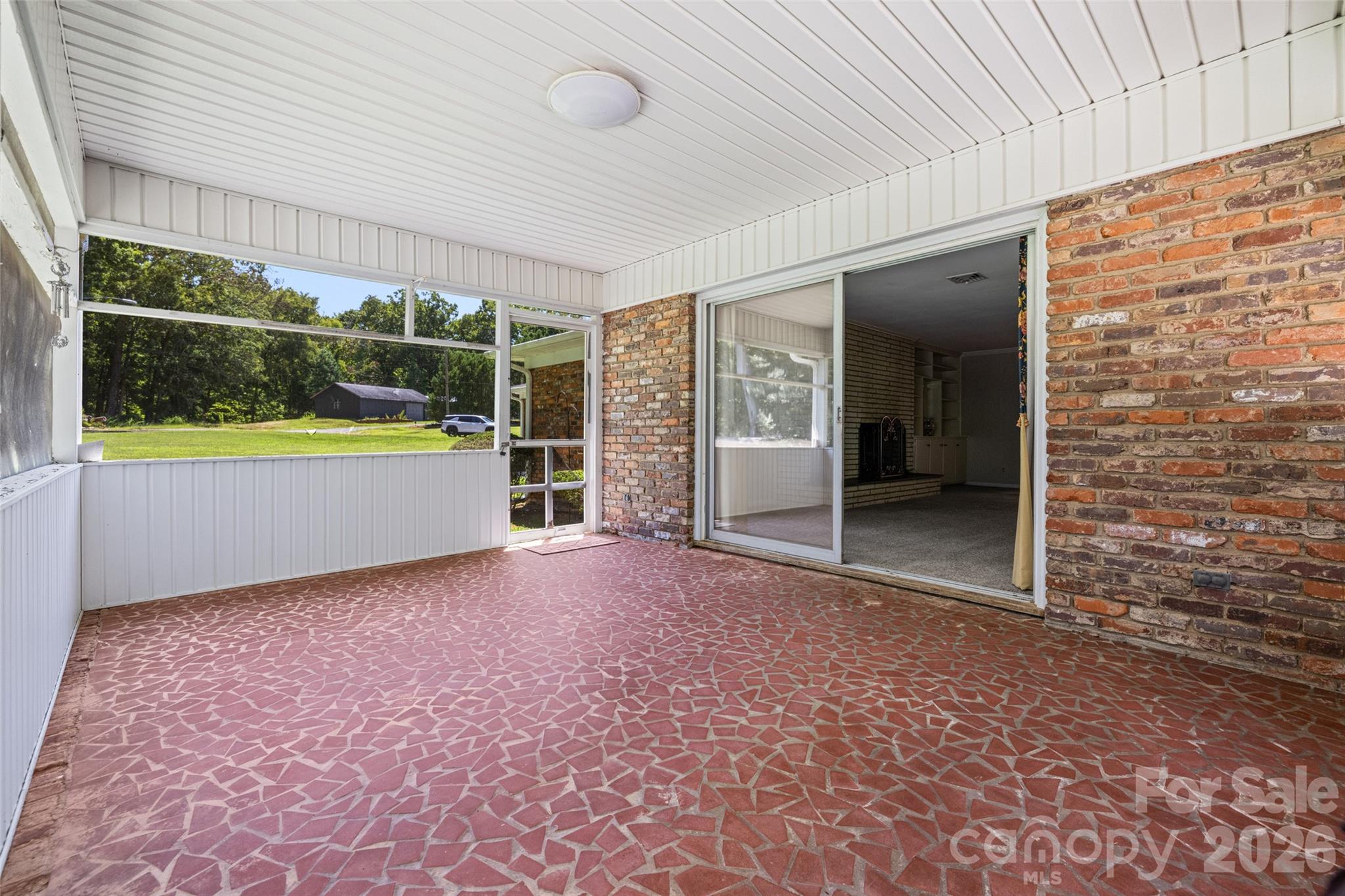 233 Laburn Avenue Property Photo 12