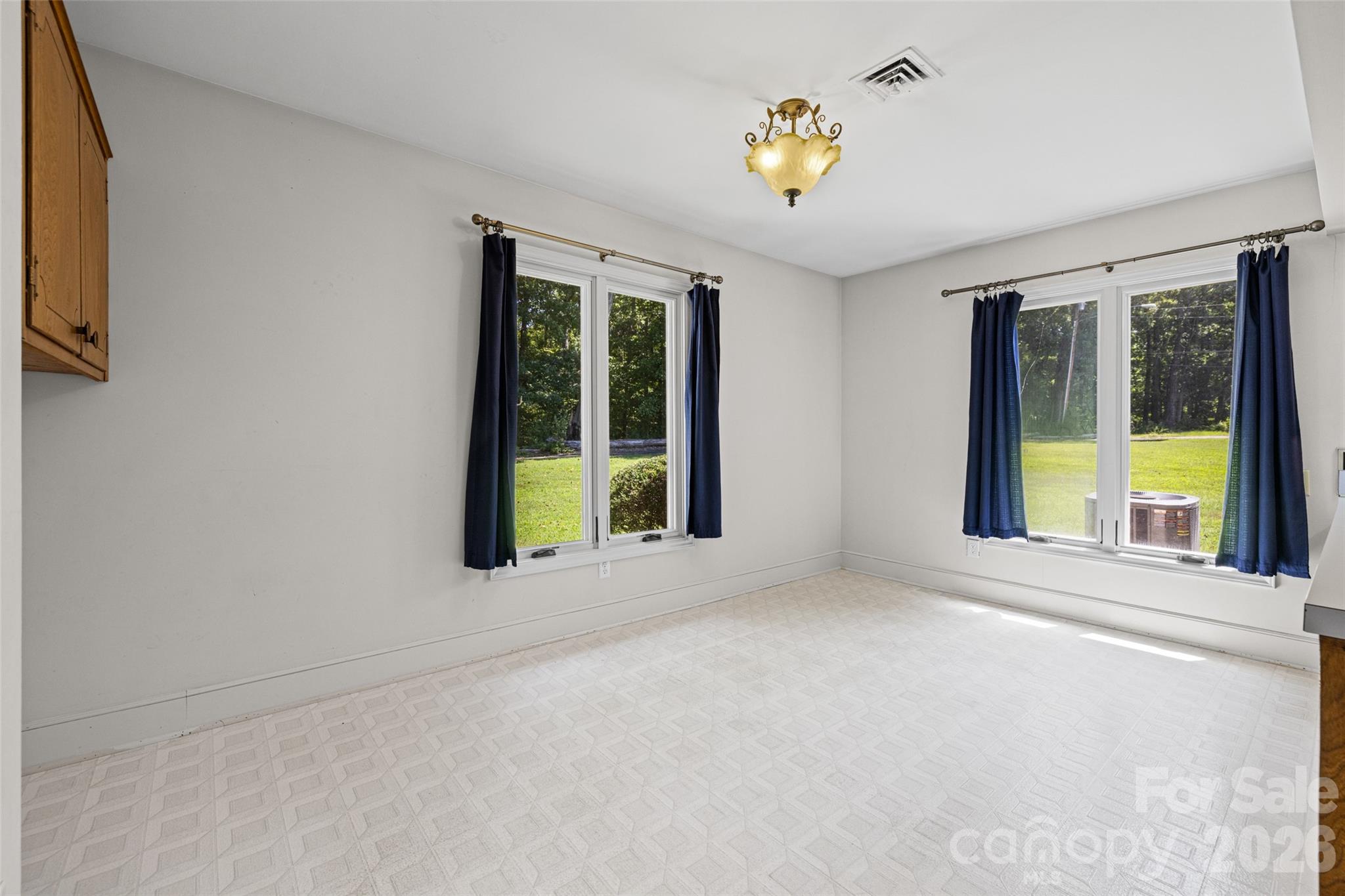 233 Laburn Avenue Property Photo 19