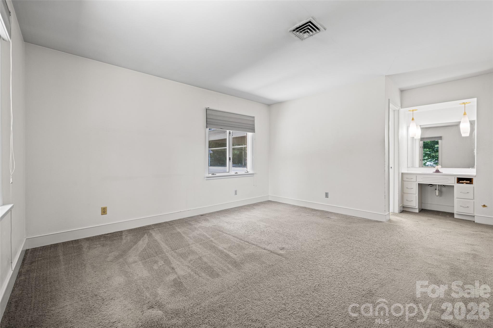 233 Laburn Avenue Property Photo 21