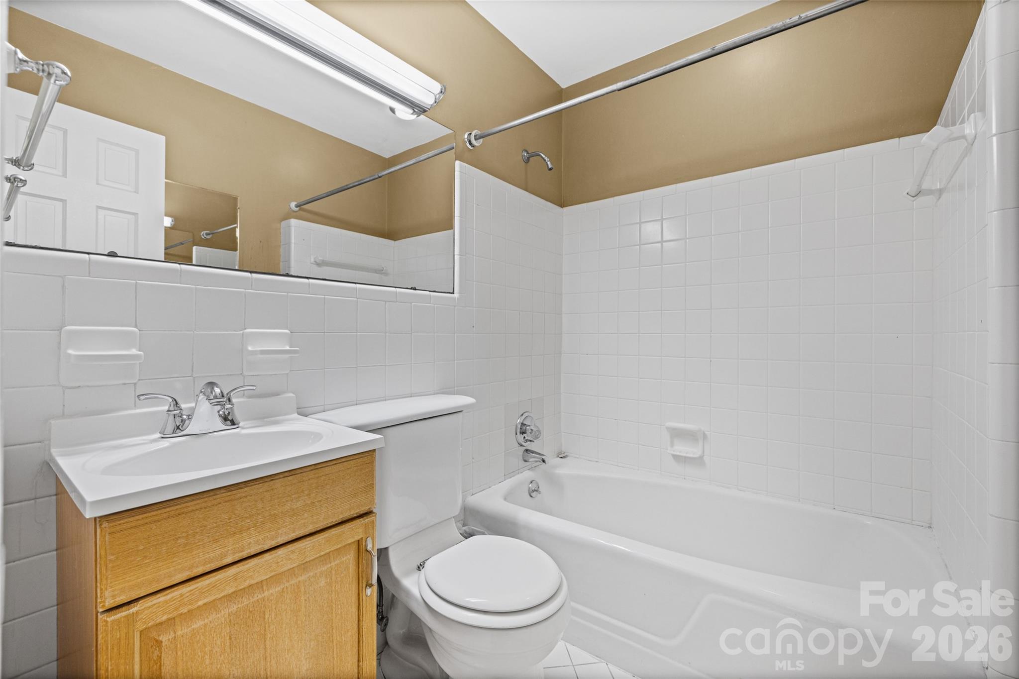233 Laburn Avenue Property Photo 26