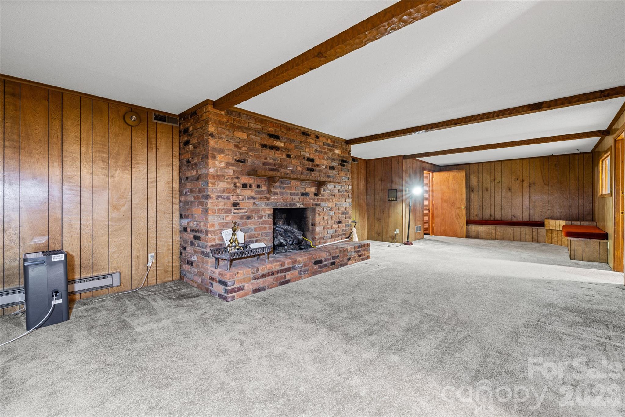 233 Laburn Avenue Property Photo 32