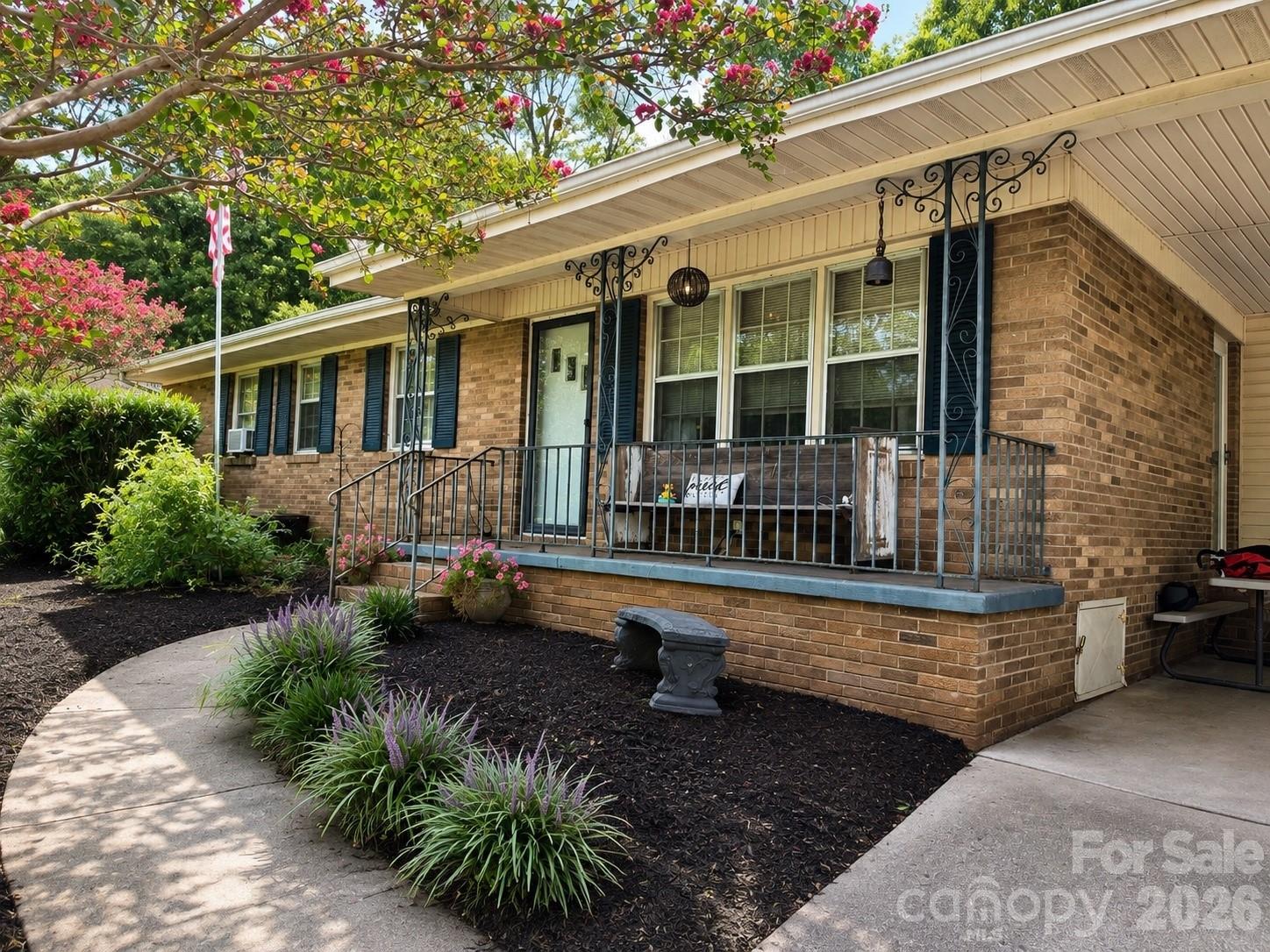2931 Poplar Circle Property Photo 2
