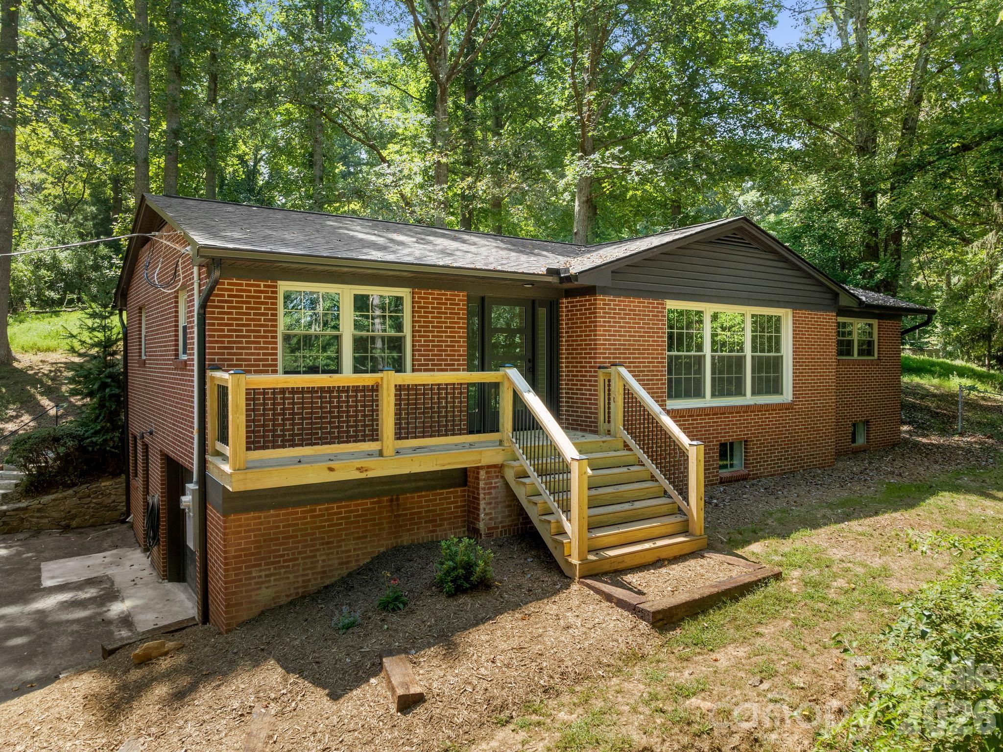 340 School Road Property Photo 1