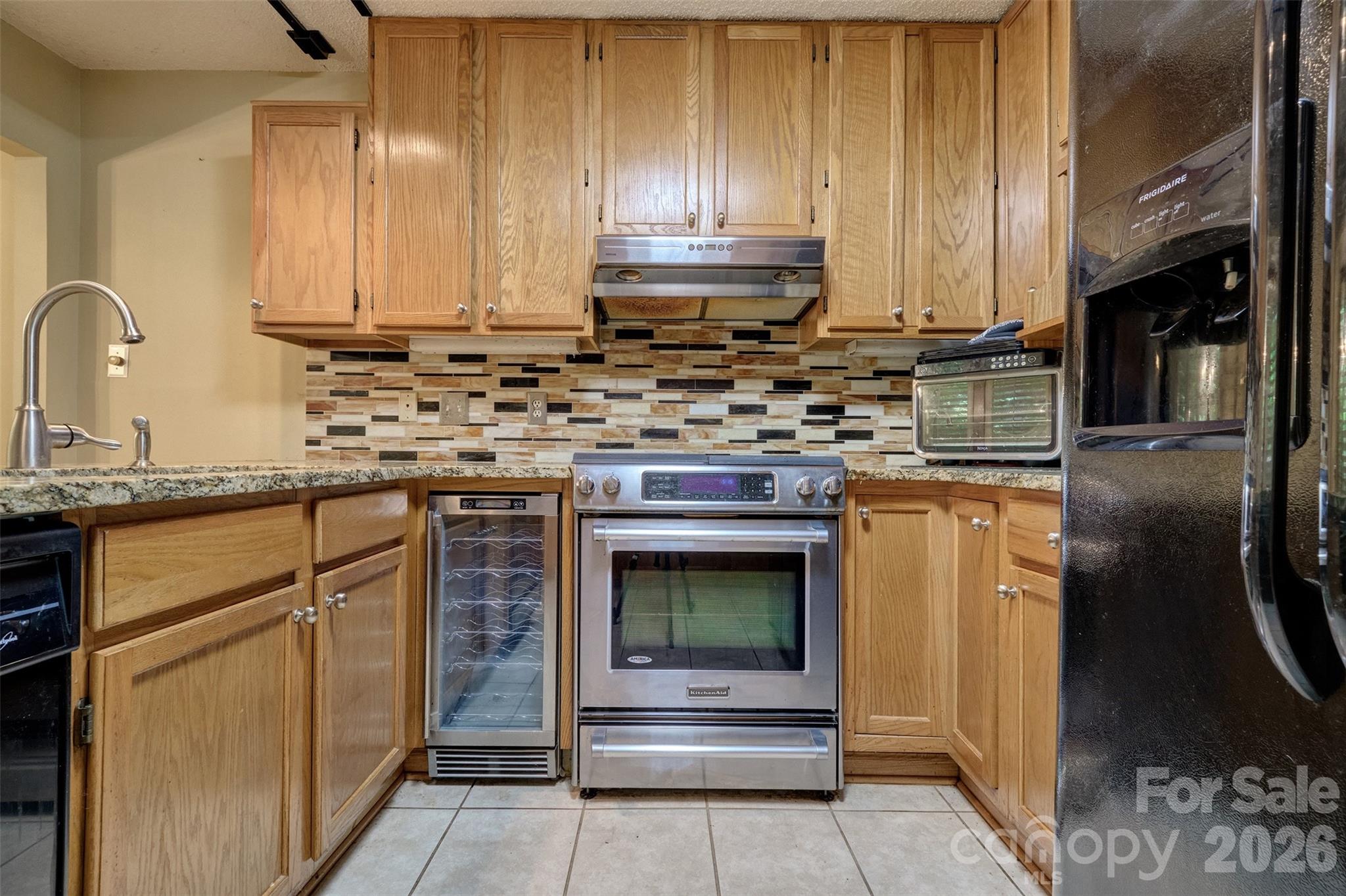 9 Cove Road Property Photo 11
