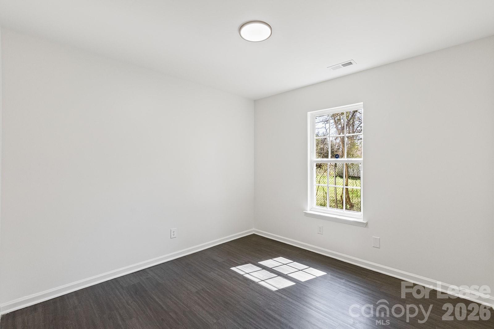 913 Tennyson Drive Property Photo 15