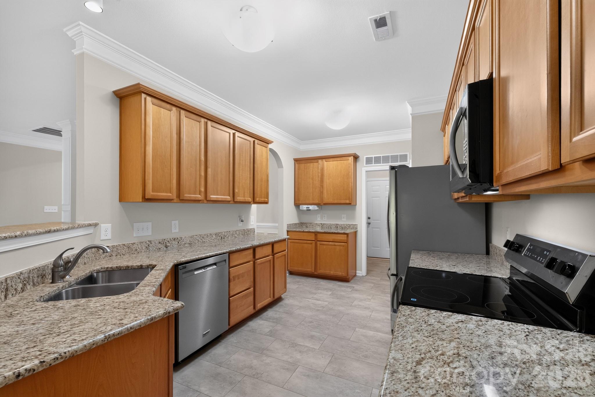 126 Tannin Way Property Photo 10