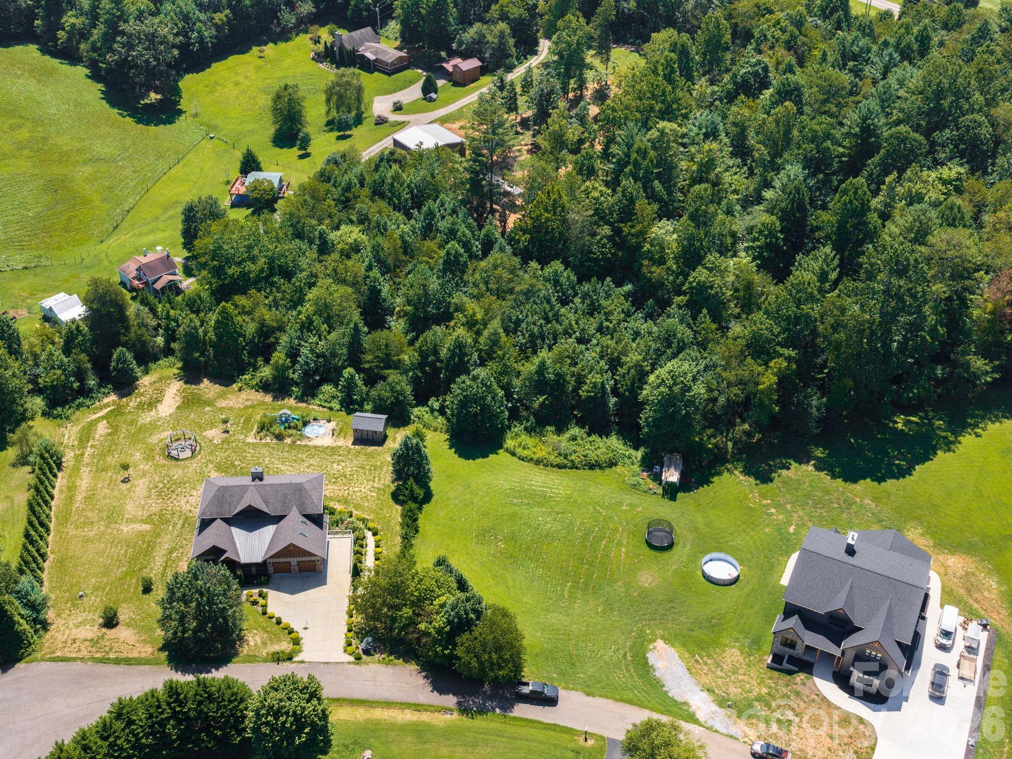 23 Ridge Glen Lane Property Photo 4
