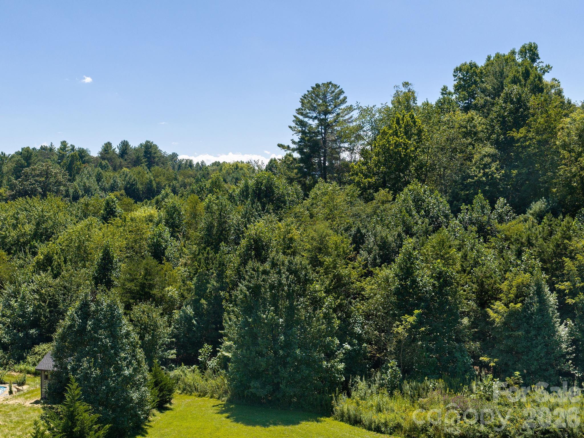23 Ridge Glen Lane Property Photo 6