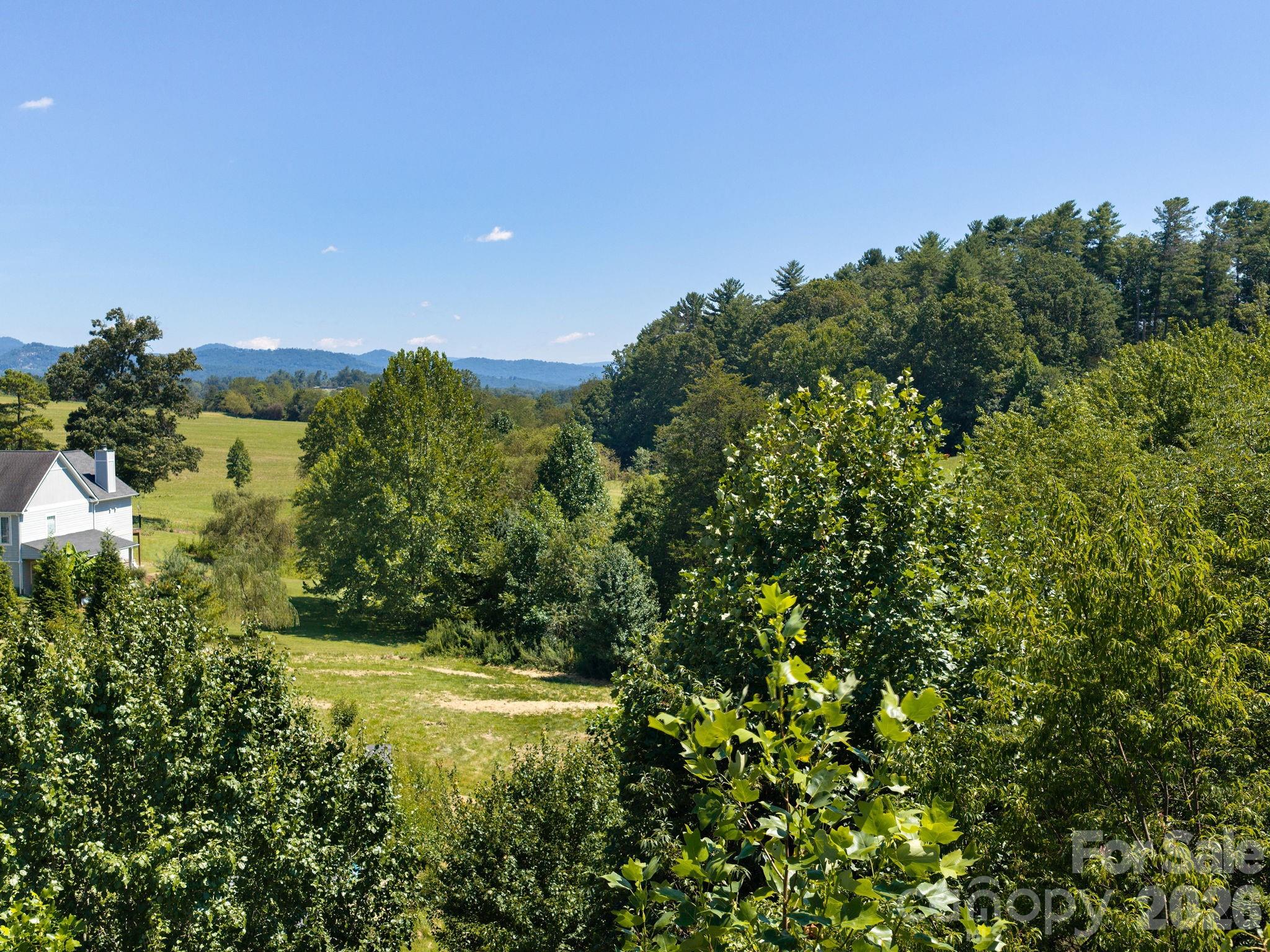 23 Ridge Glen Lane Property Photo 7