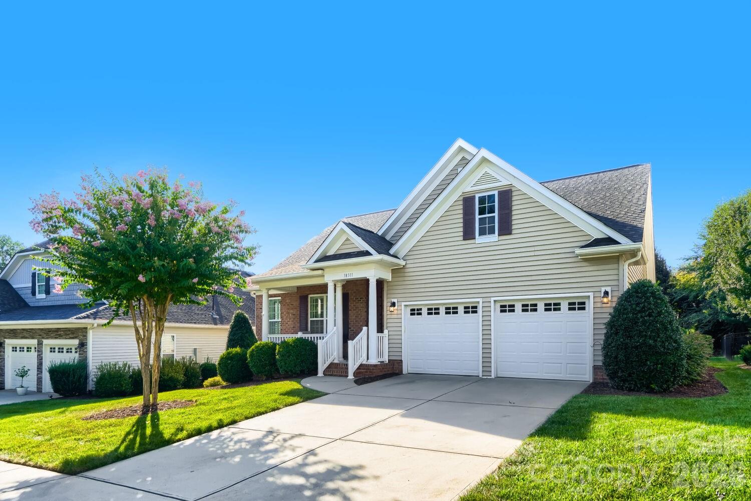 18311 Glenealy Drive Property Photo 3
