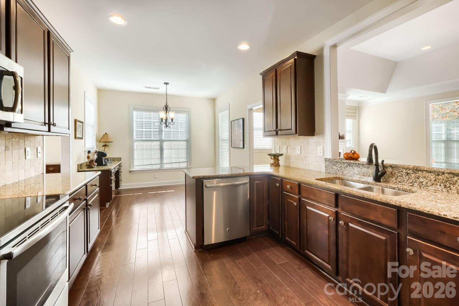 18311 Glenealy Drive Property Photo 10