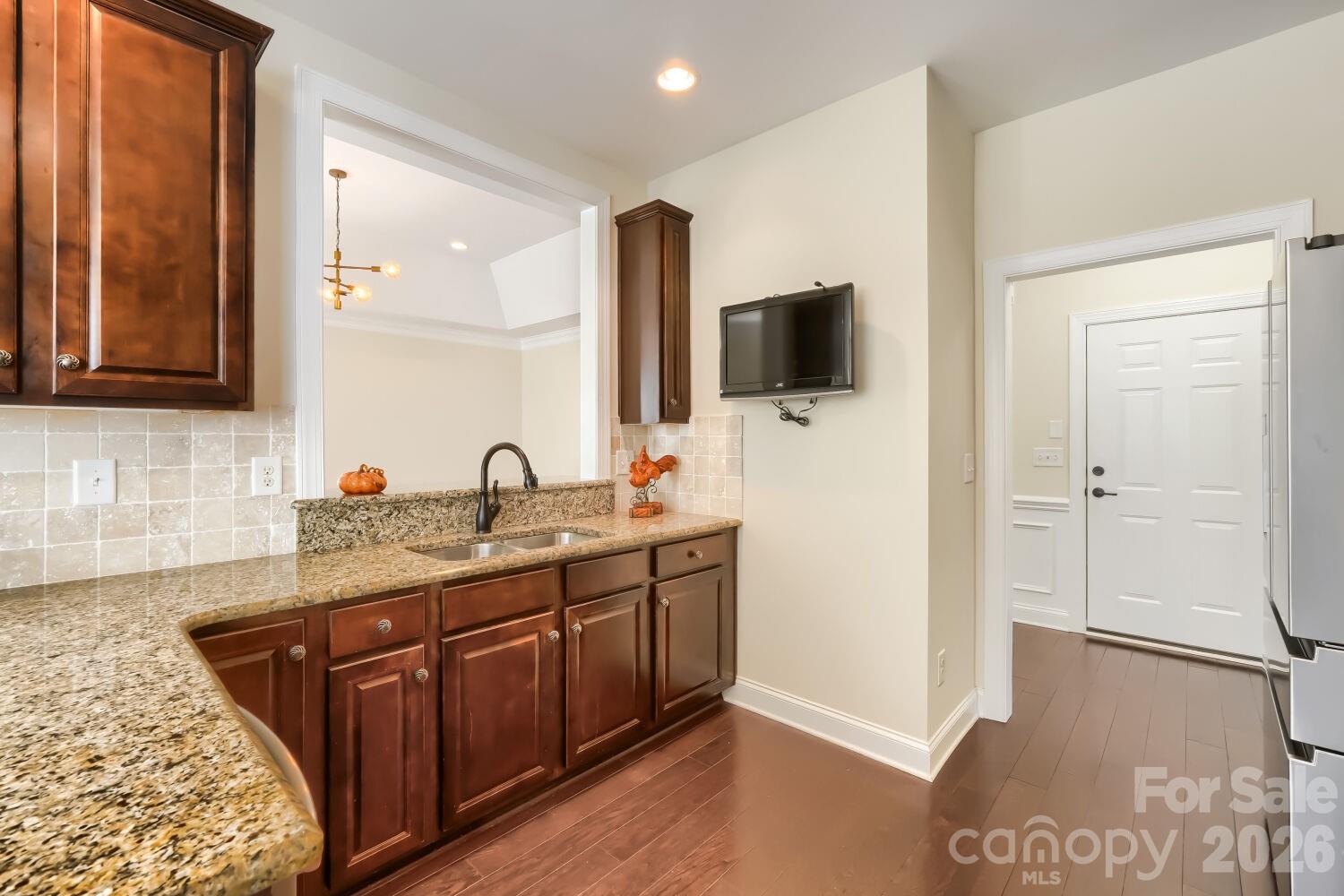 18311 Glenealy Drive Property Photo 11