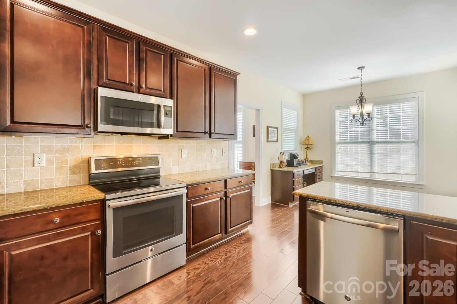 18311 Glenealy Drive Property Photo 12
