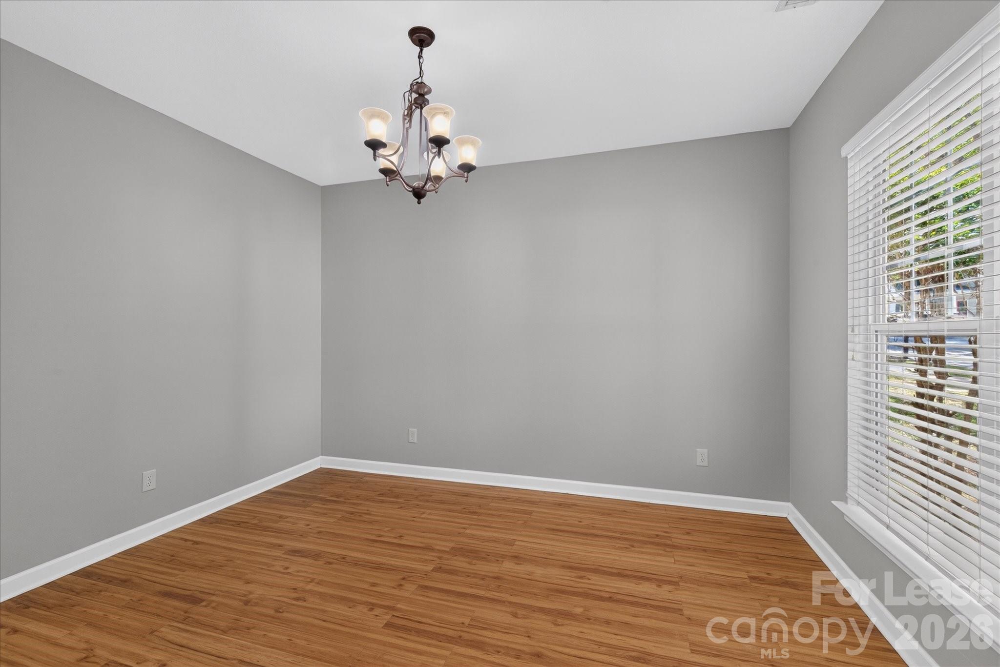 21412 Aftonshire Drive Property Photo 6