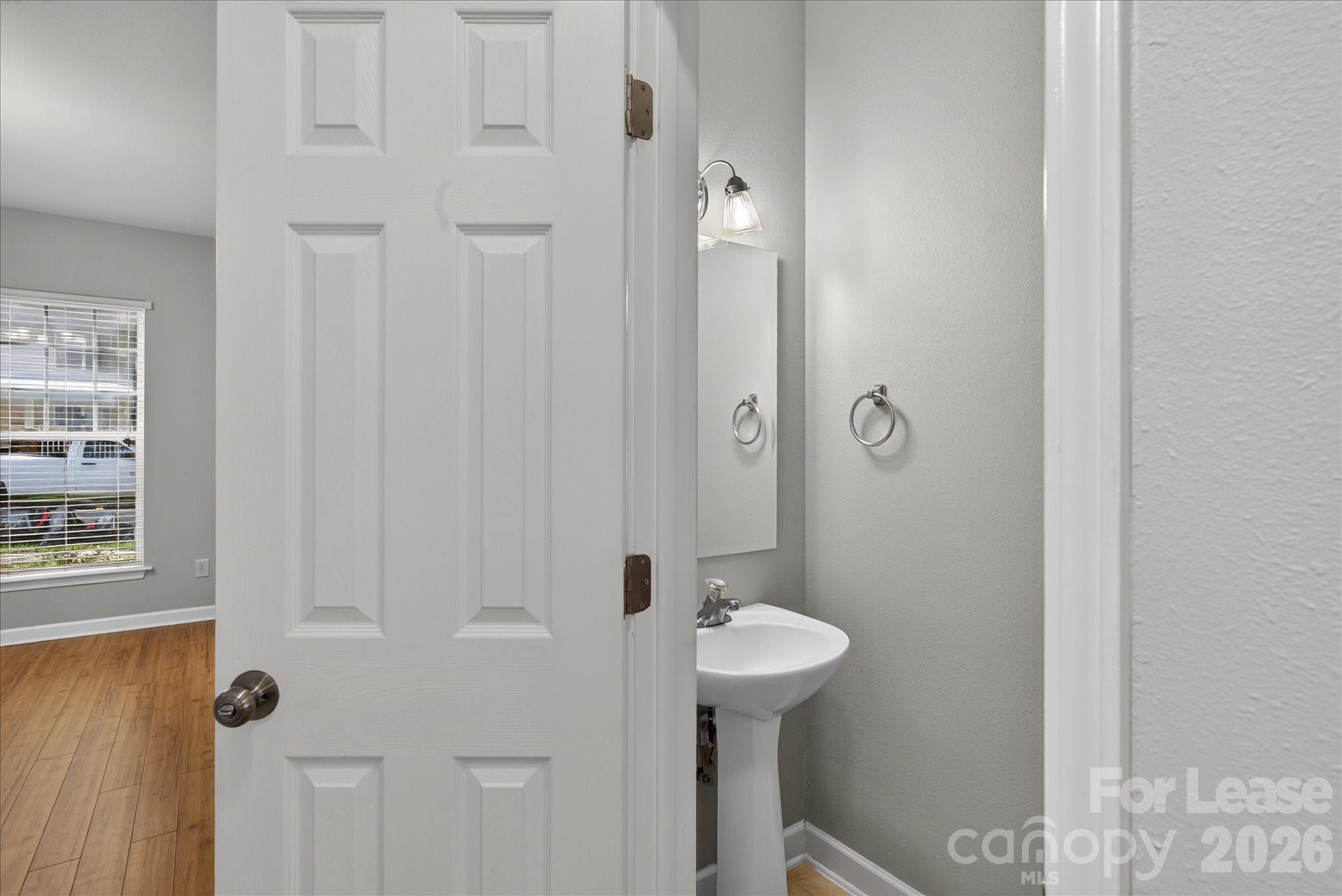 21412 Aftonshire Drive Property Photo 12