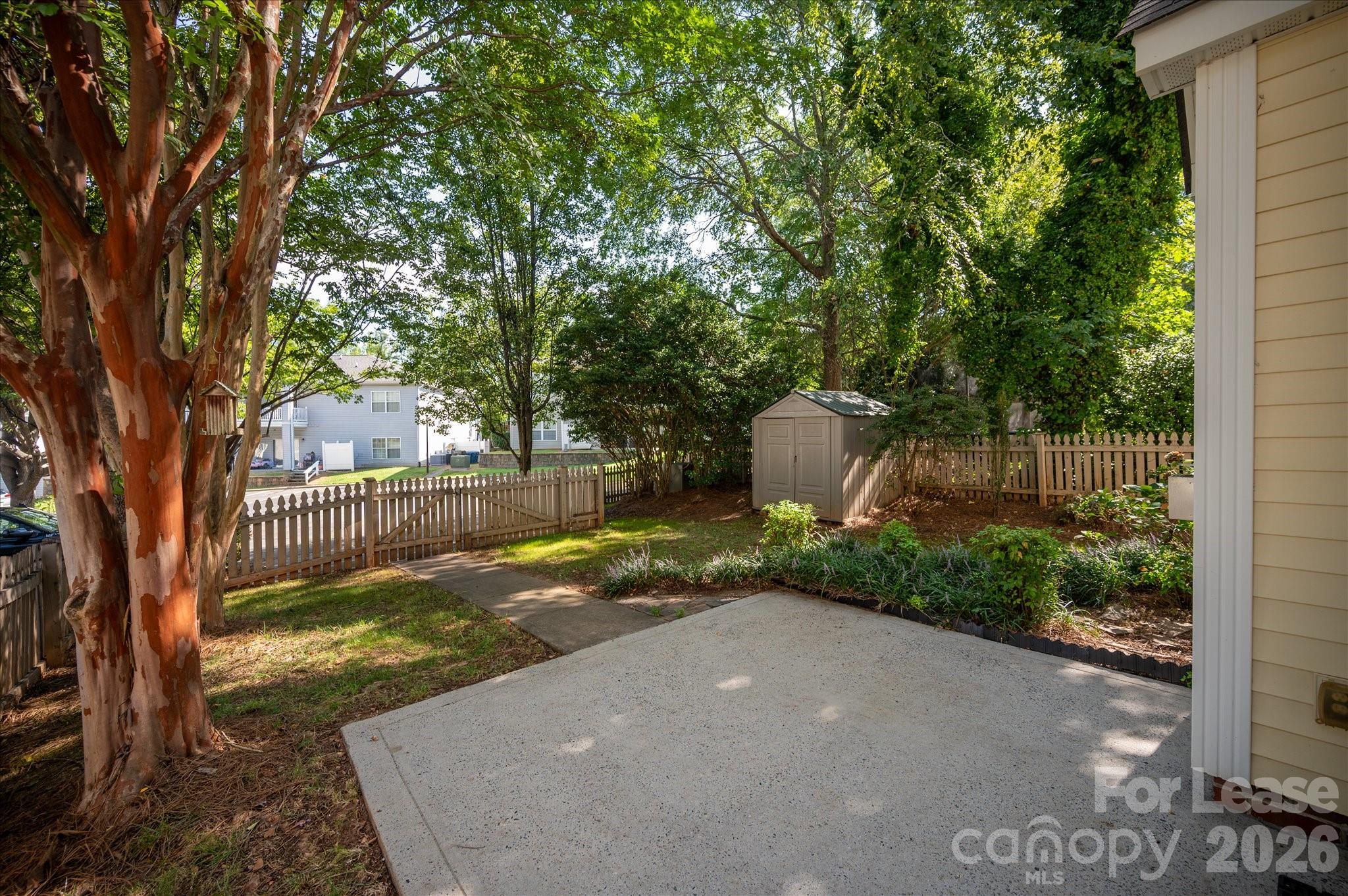 21412 Aftonshire Drive Property Photo 15