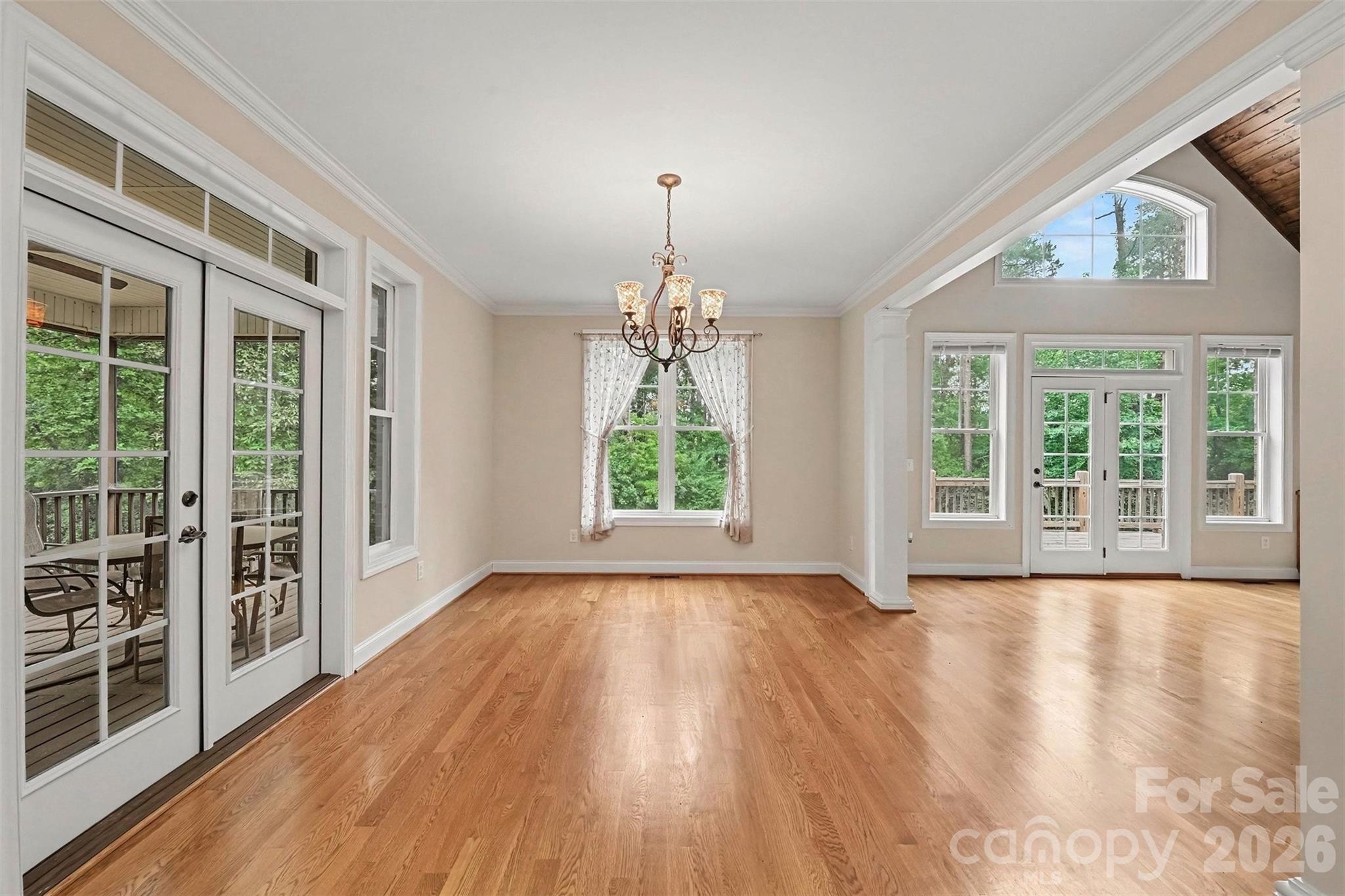 1208 Emerald Bay Drive Property Photo 9