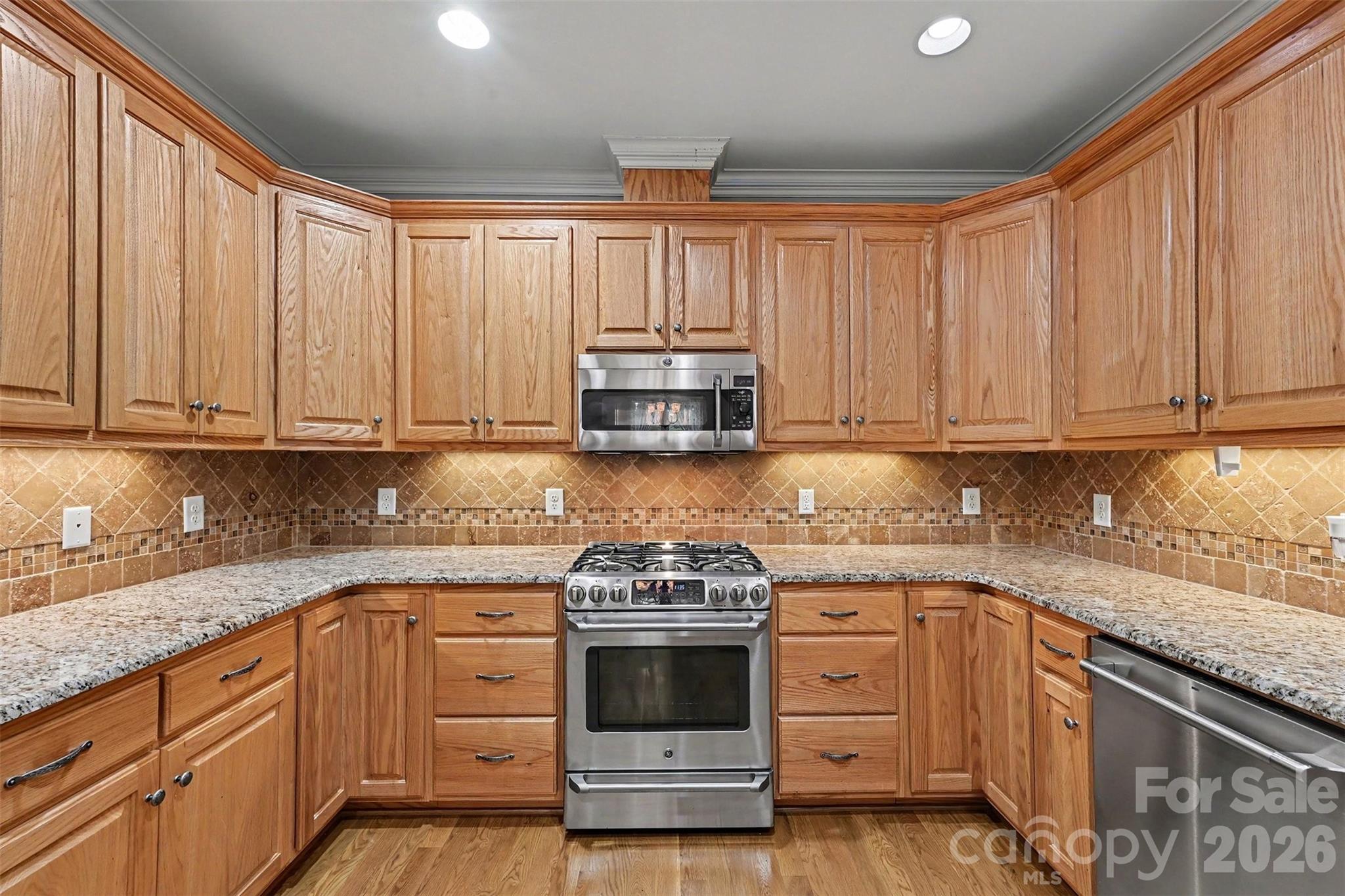 1208 Emerald Bay Drive Property Photo 12