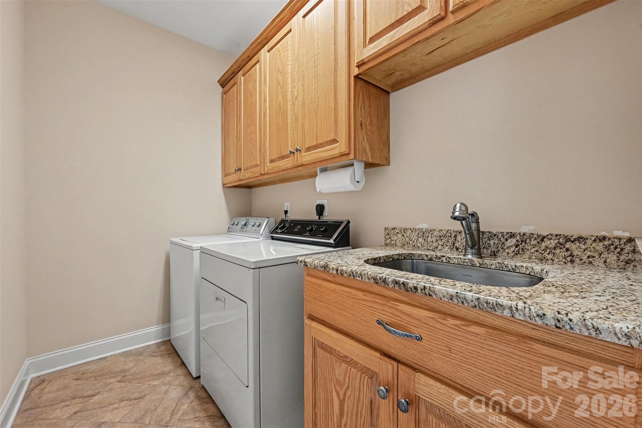 1208 Emerald Bay Drive Property Photo 15