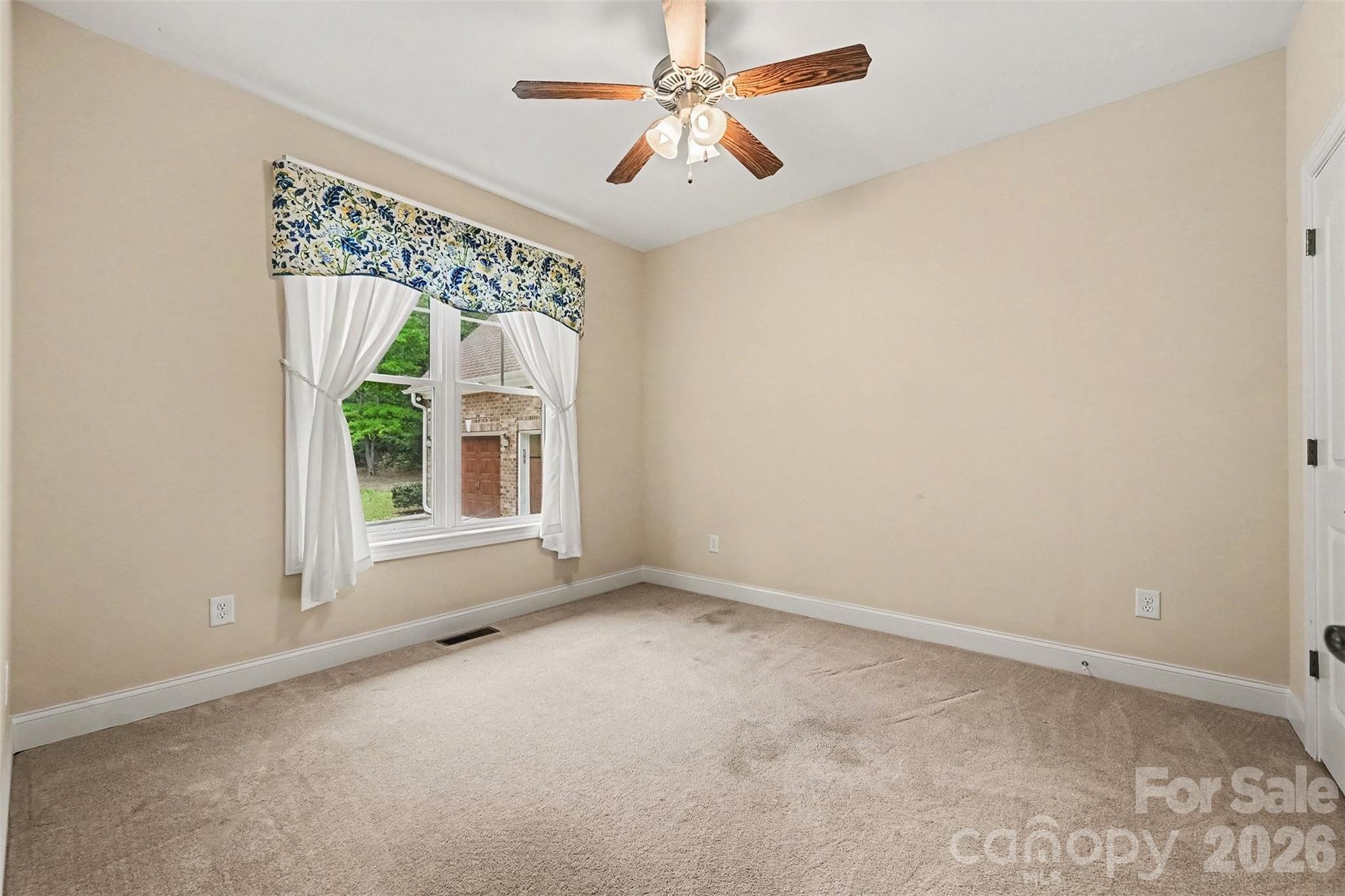1208 Emerald Bay Drive Property Photo 16