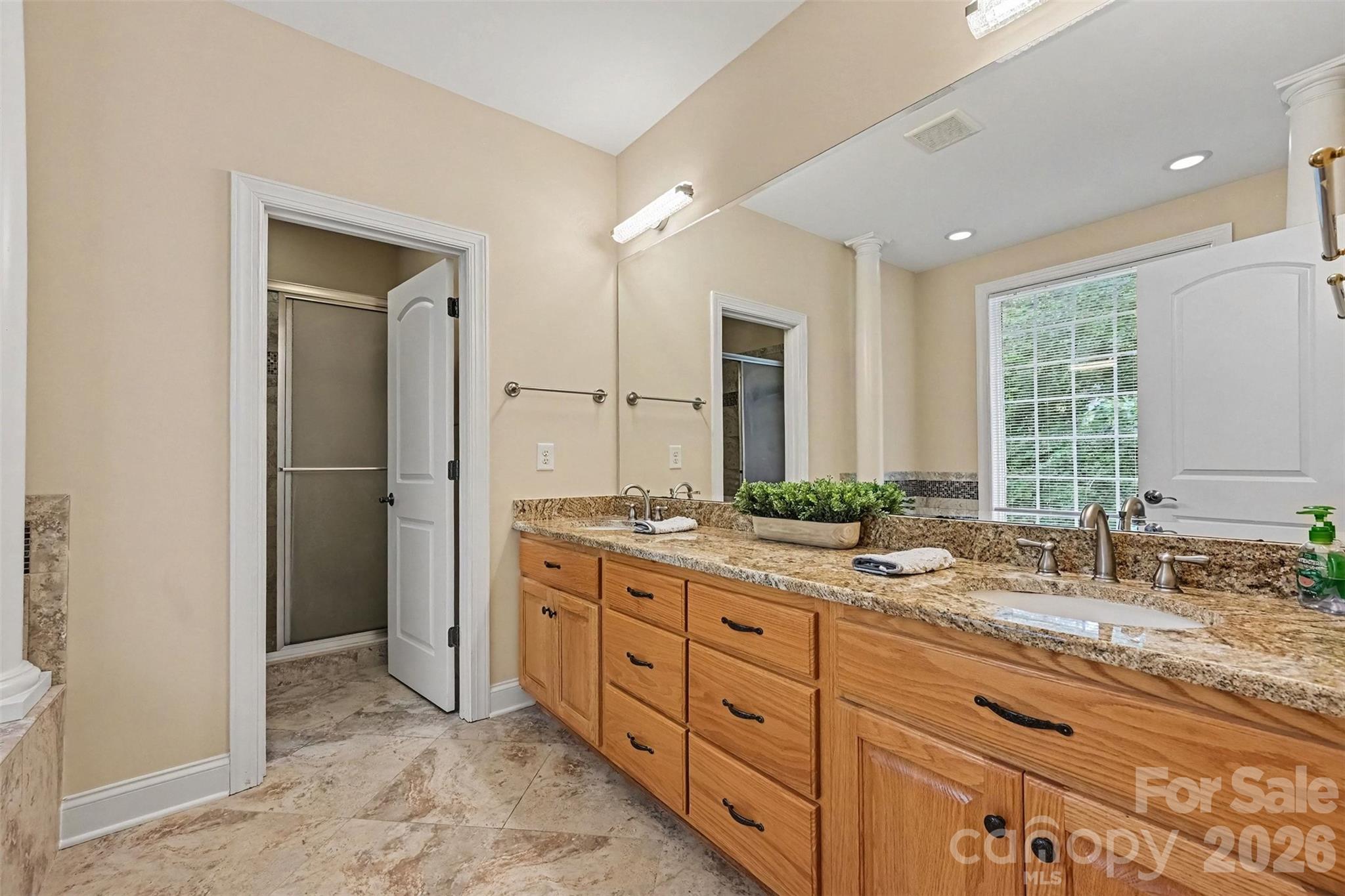 1208 Emerald Bay Drive Property Photo 21