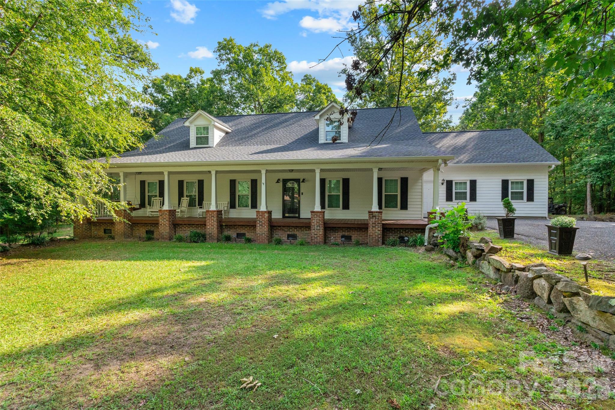 9344 Henry Harris Road Property Photo 3