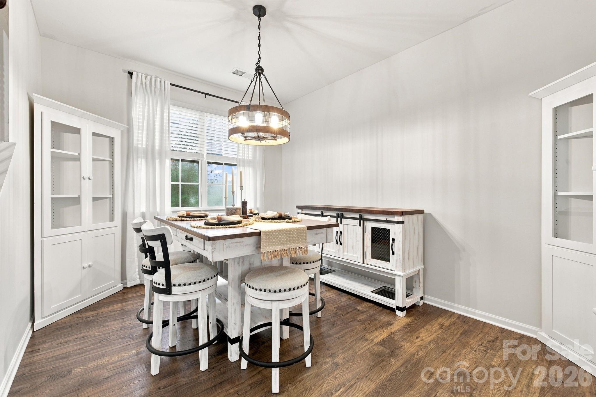 2424 Tallet Trace Property Photo 8