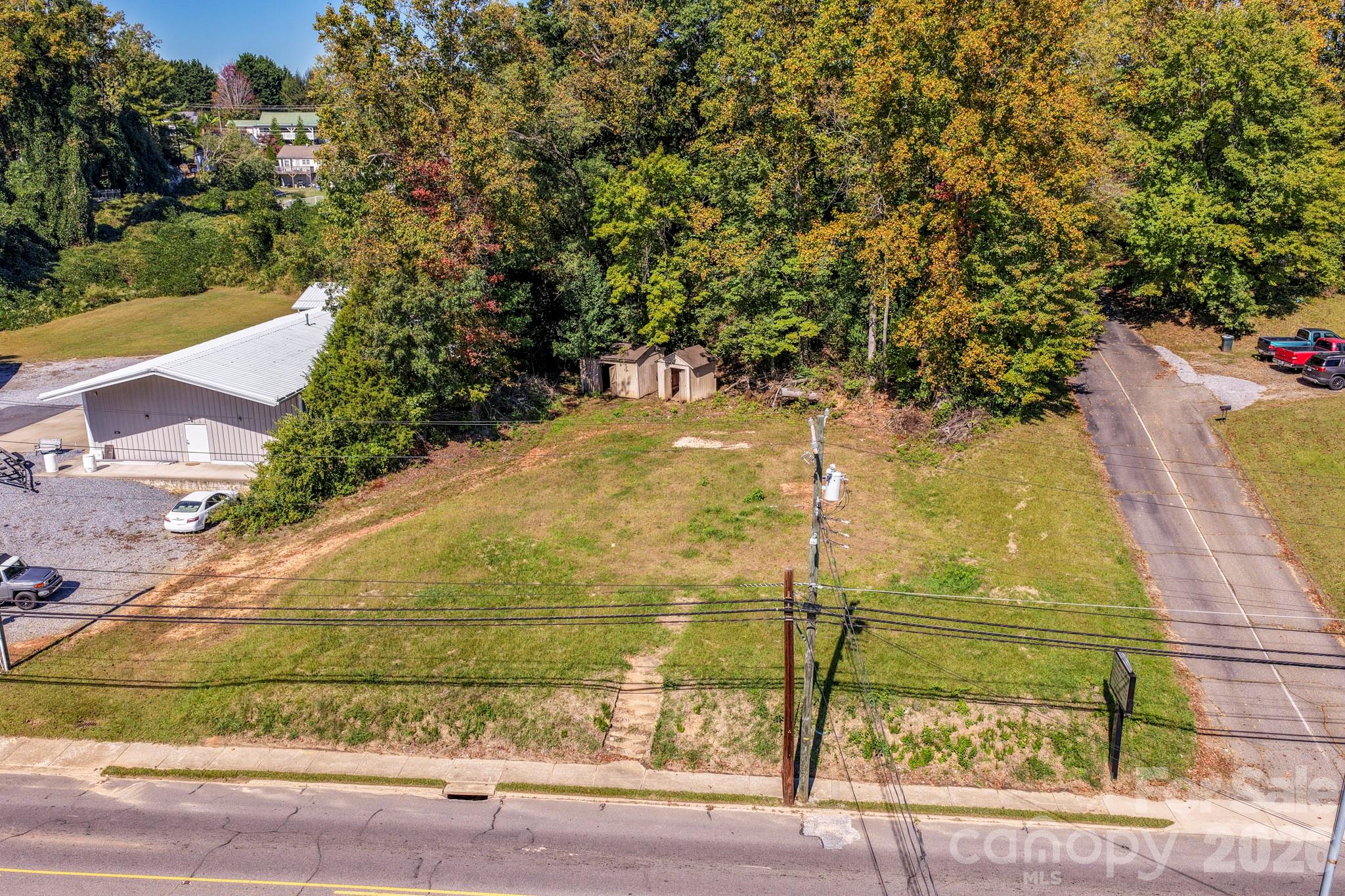 891 E Court Street Property Photo 1