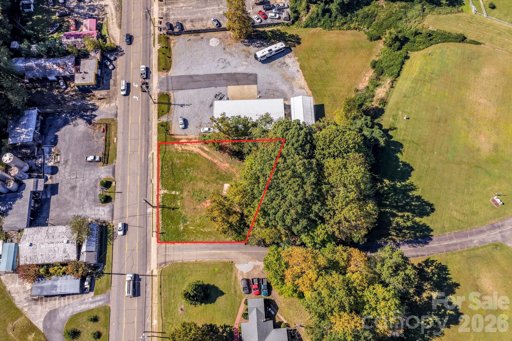 891 E Court Street Property Photo 14
