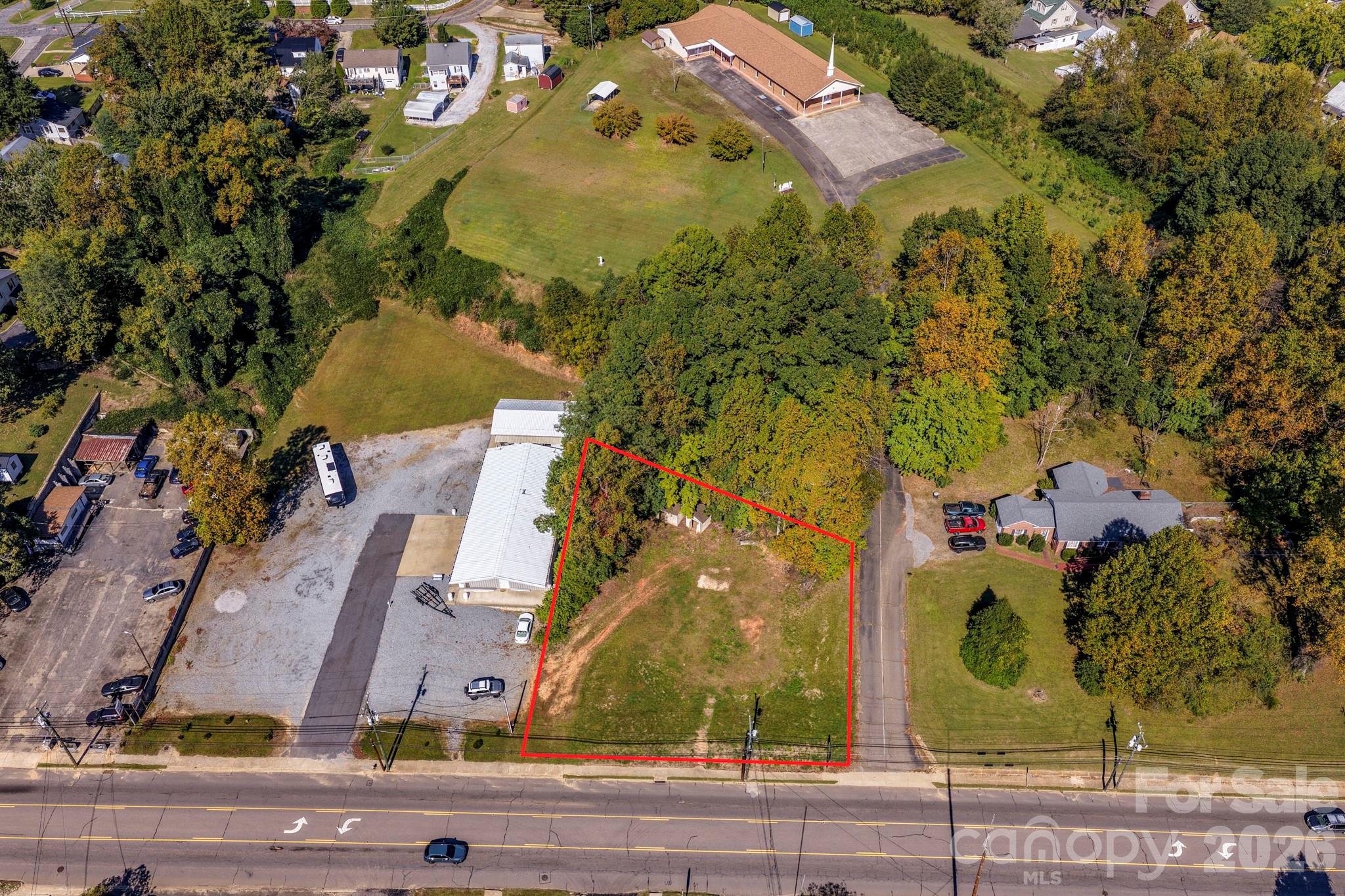 891 E Court Street Property Photo 17