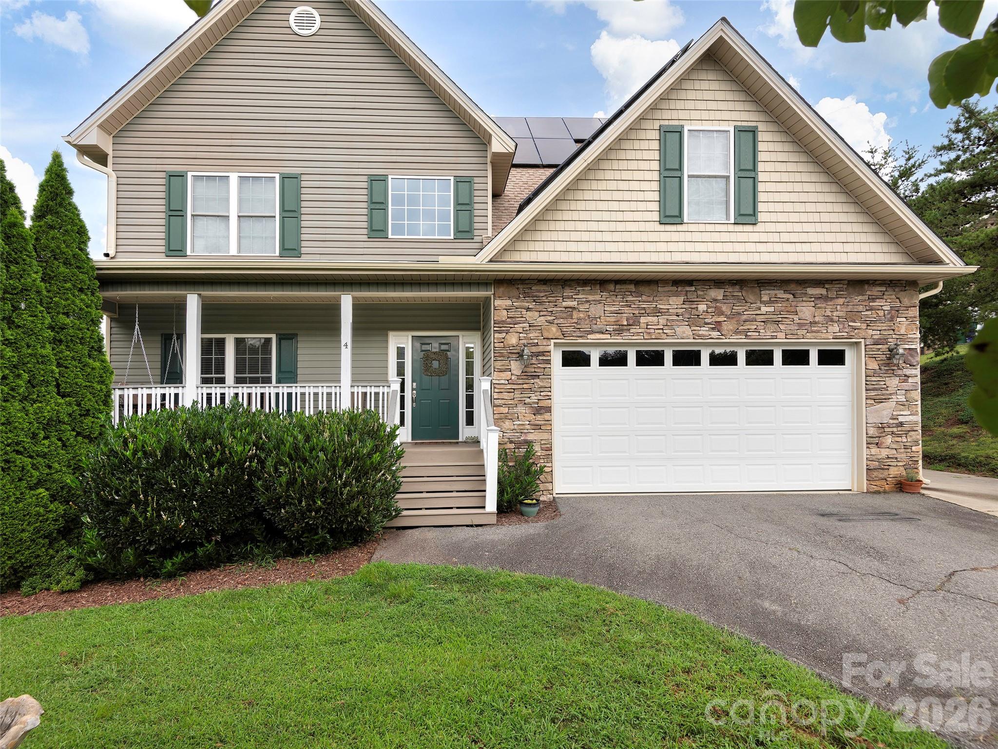 4 Lancaster Lane Property Photo 1