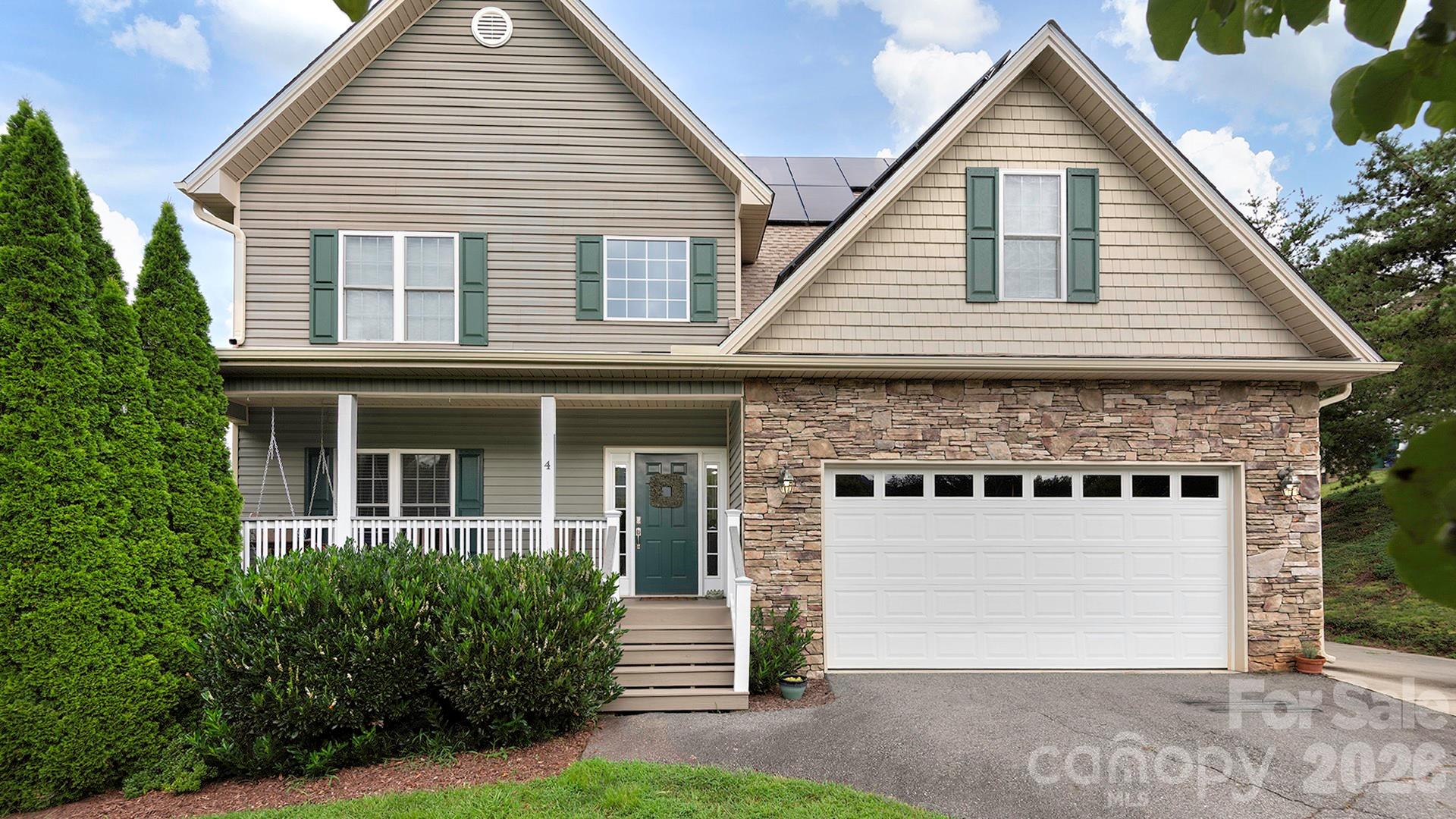 4 Lancaster Lane Property Photo 1