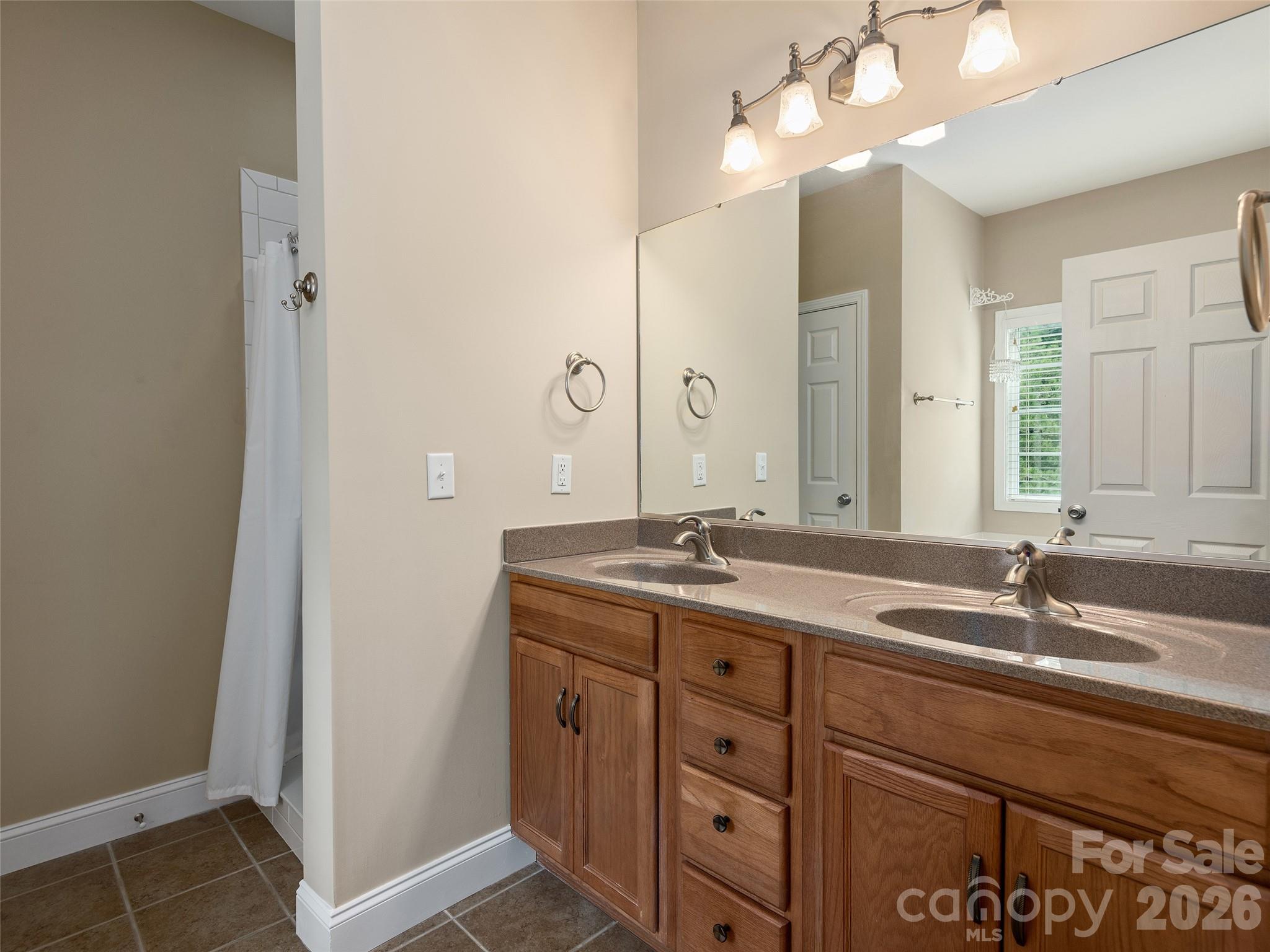 4 Lancaster Lane Property Photo 13