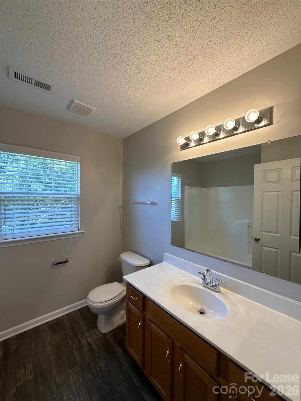 1032 Meadowbrook Lane Property Photo 13