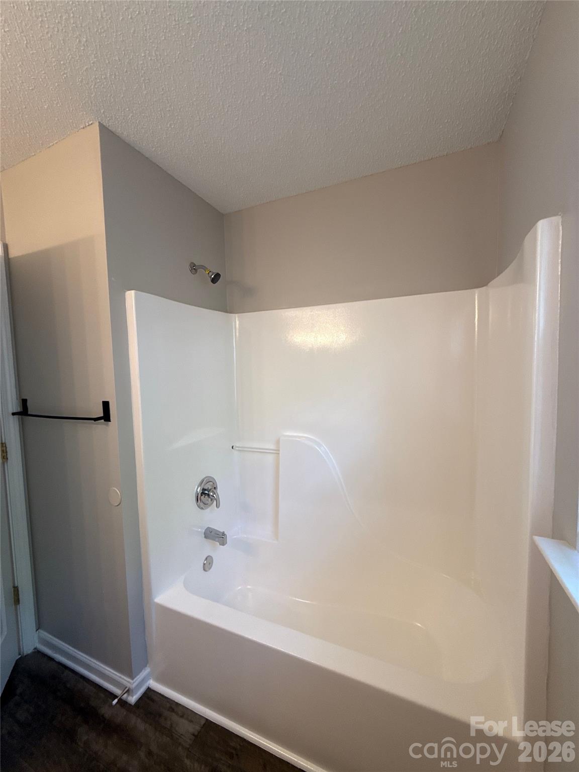 1032 Meadowbrook Lane Property Photo 14
