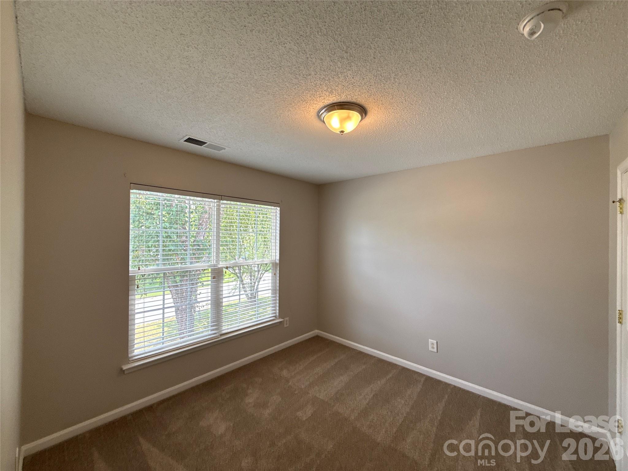 1032 Meadowbrook Lane Property Photo 15