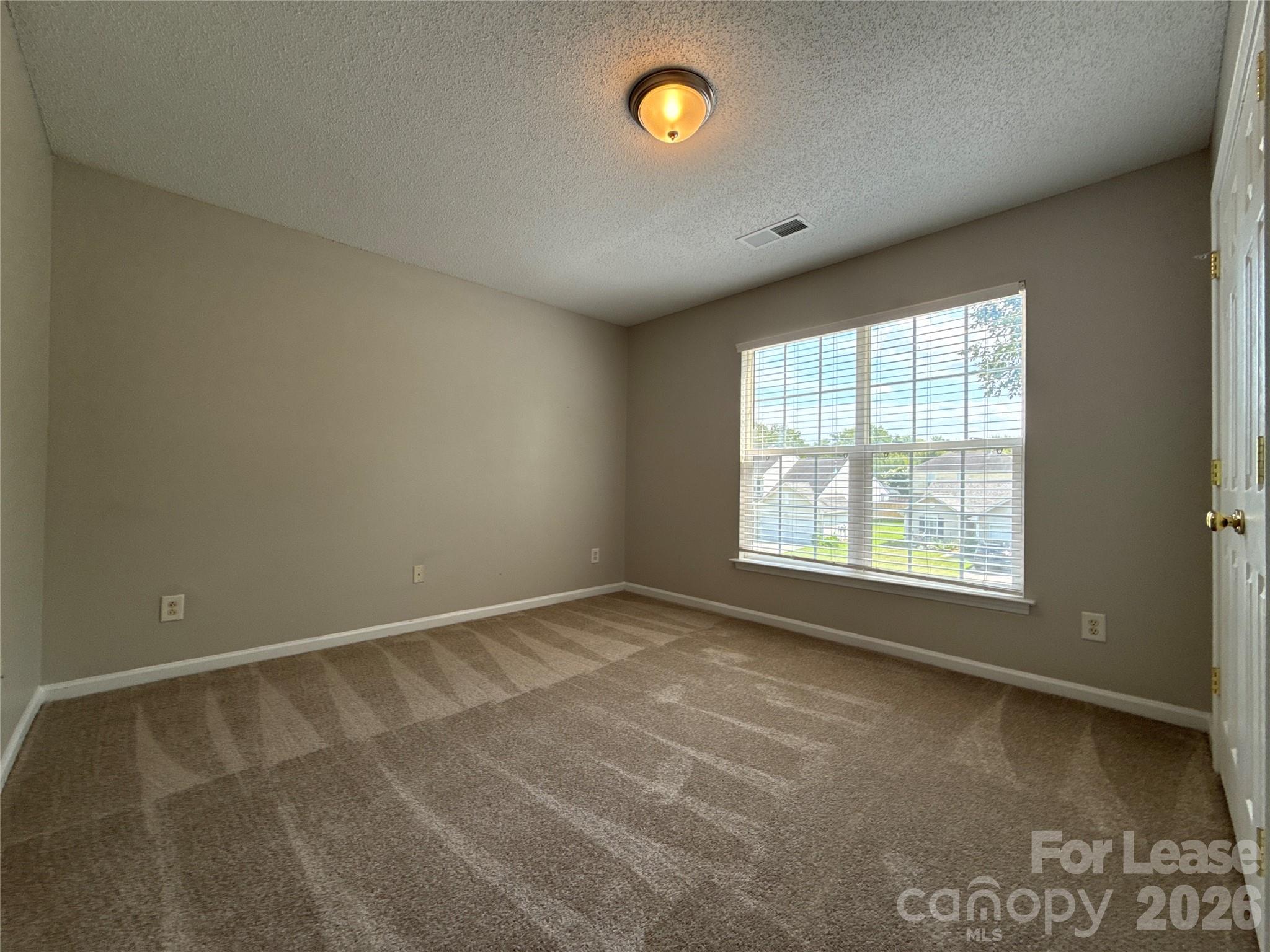 1032 Meadowbrook Lane Property Photo 16