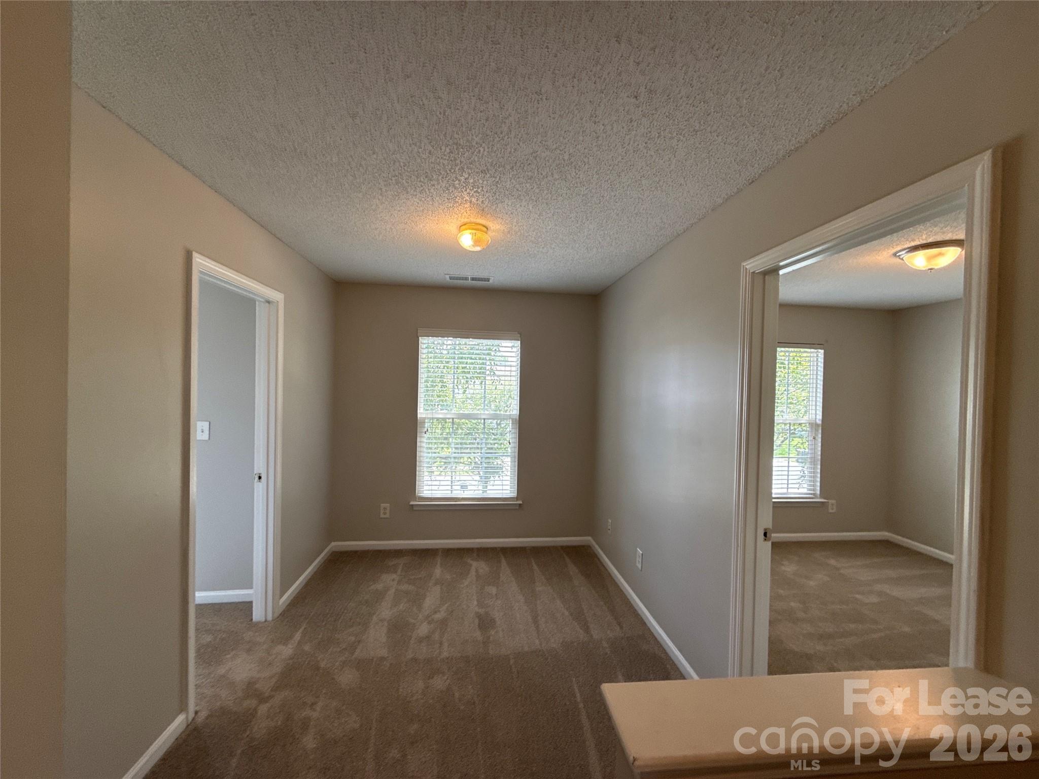 1032 Meadowbrook Lane Property Photo 17