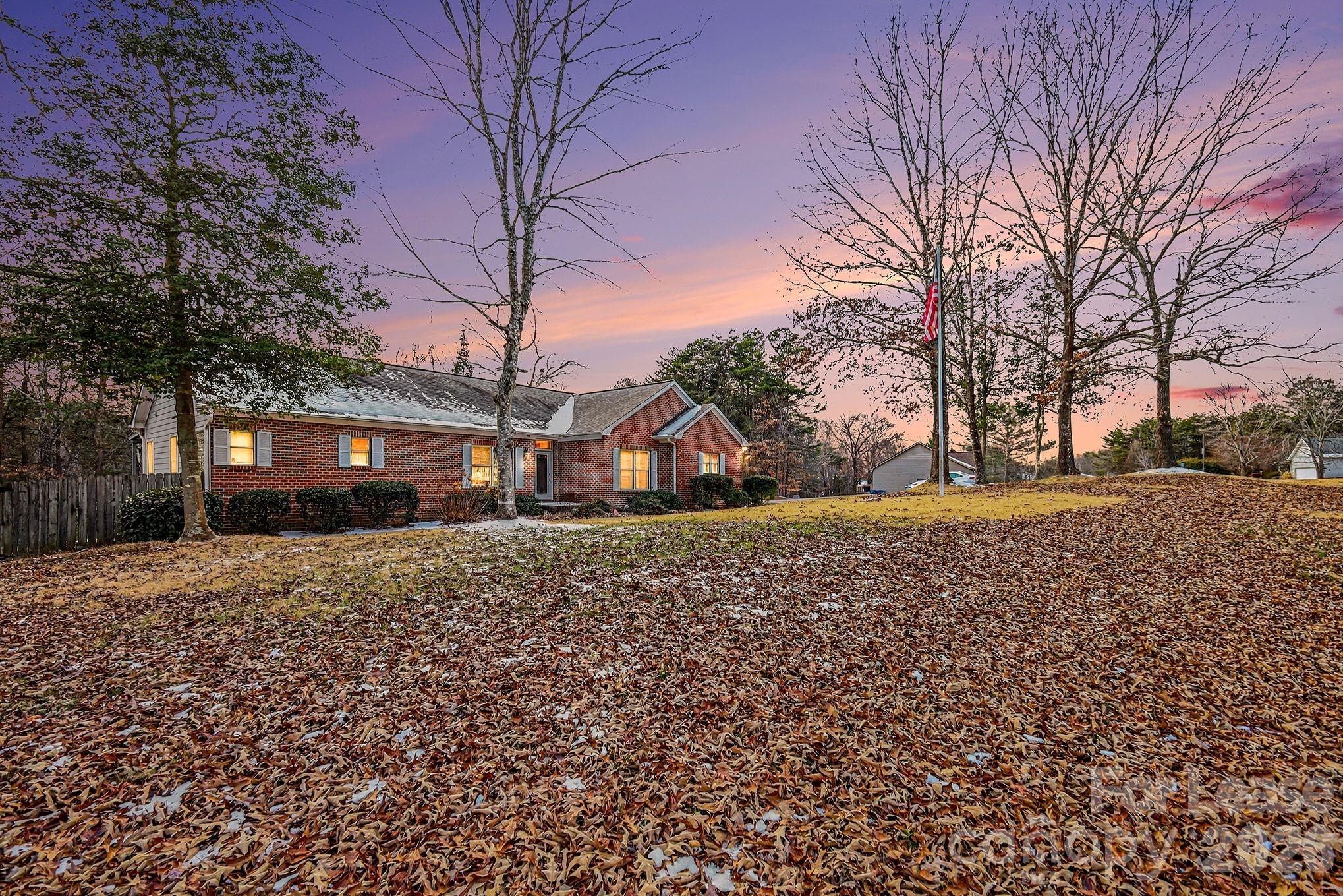 4418674 Property Photo 3