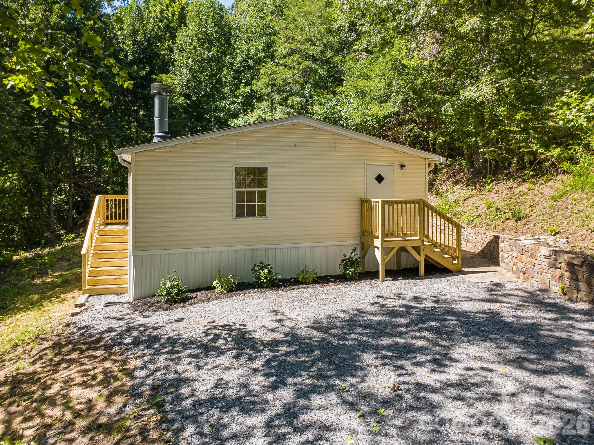 81 Spring Mountain Road Property Photo 2