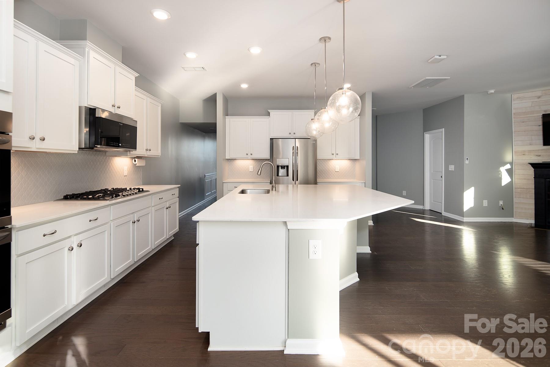15625 White Quartz Lane Property Photo 9