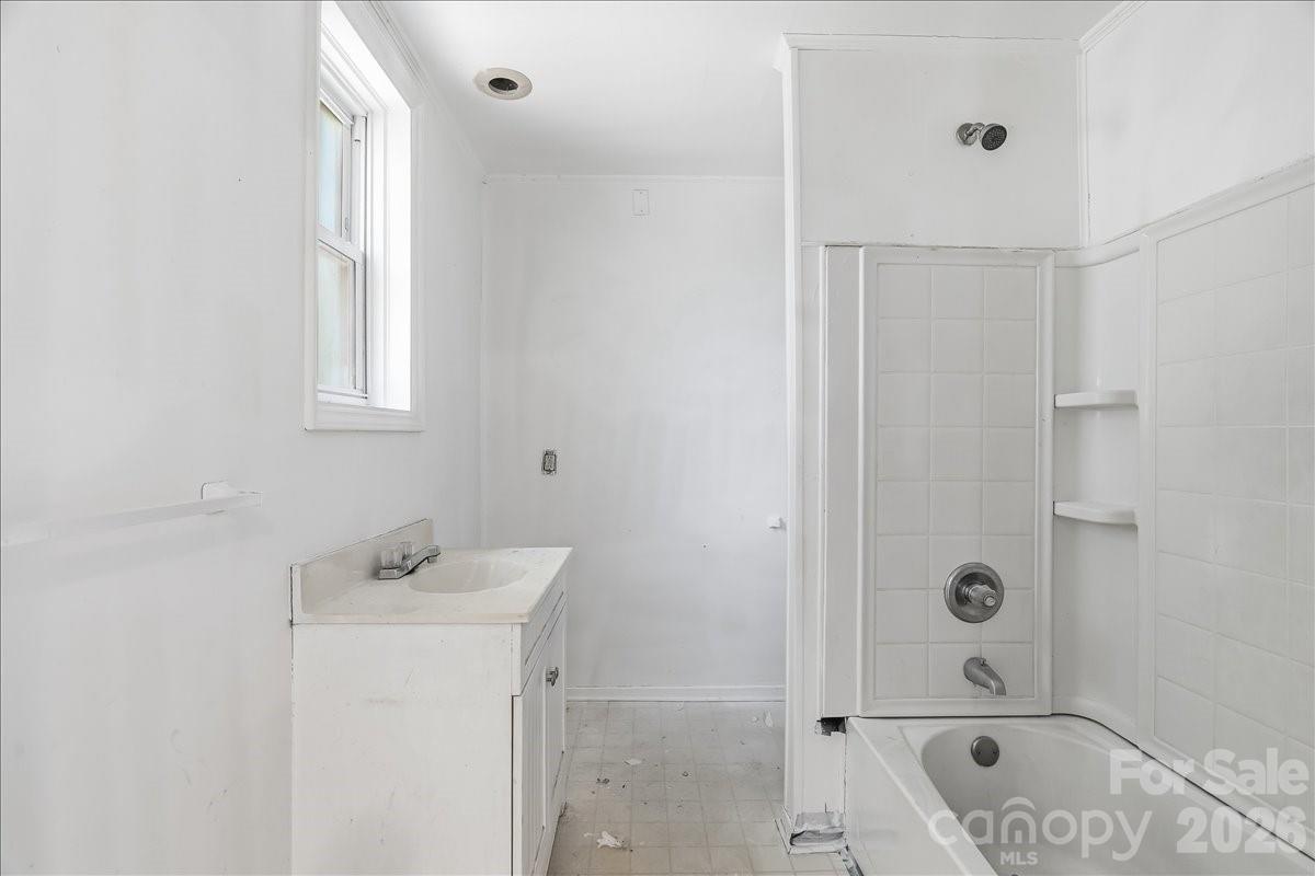 193 Duckworth Avenue Property Photo 15