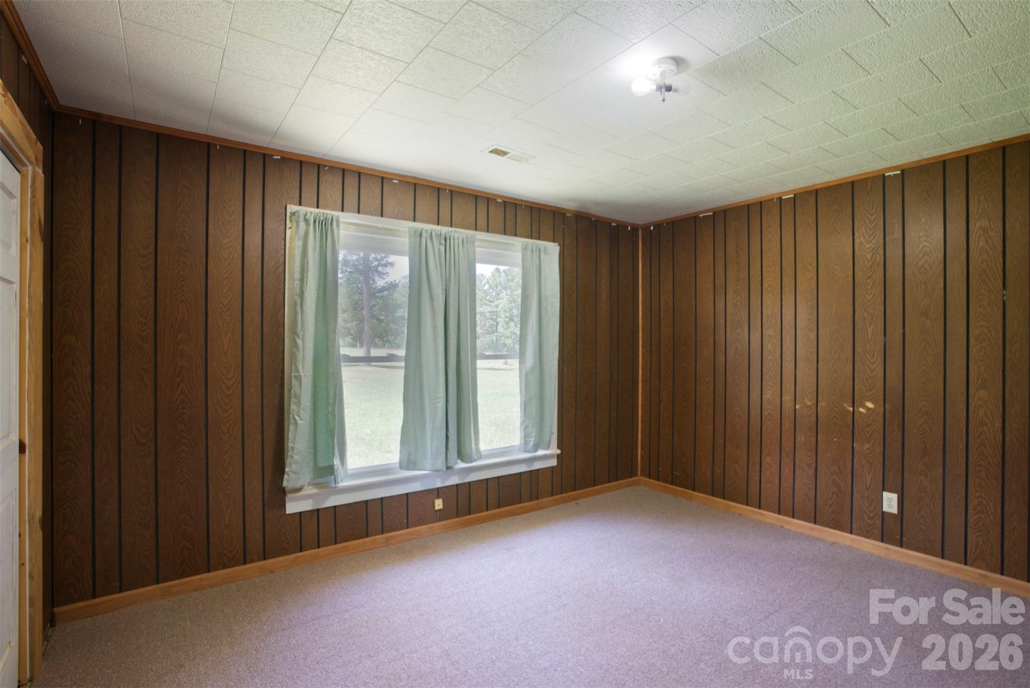 1002 Tanner Road Property Photo 16
