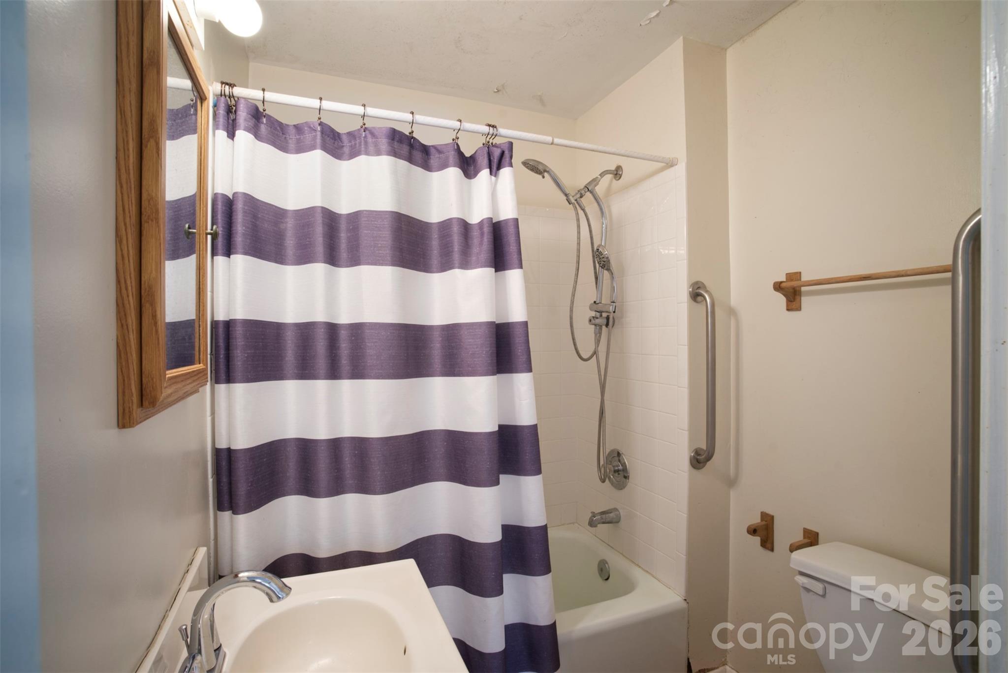 1002 Tanner Road Property Photo 17